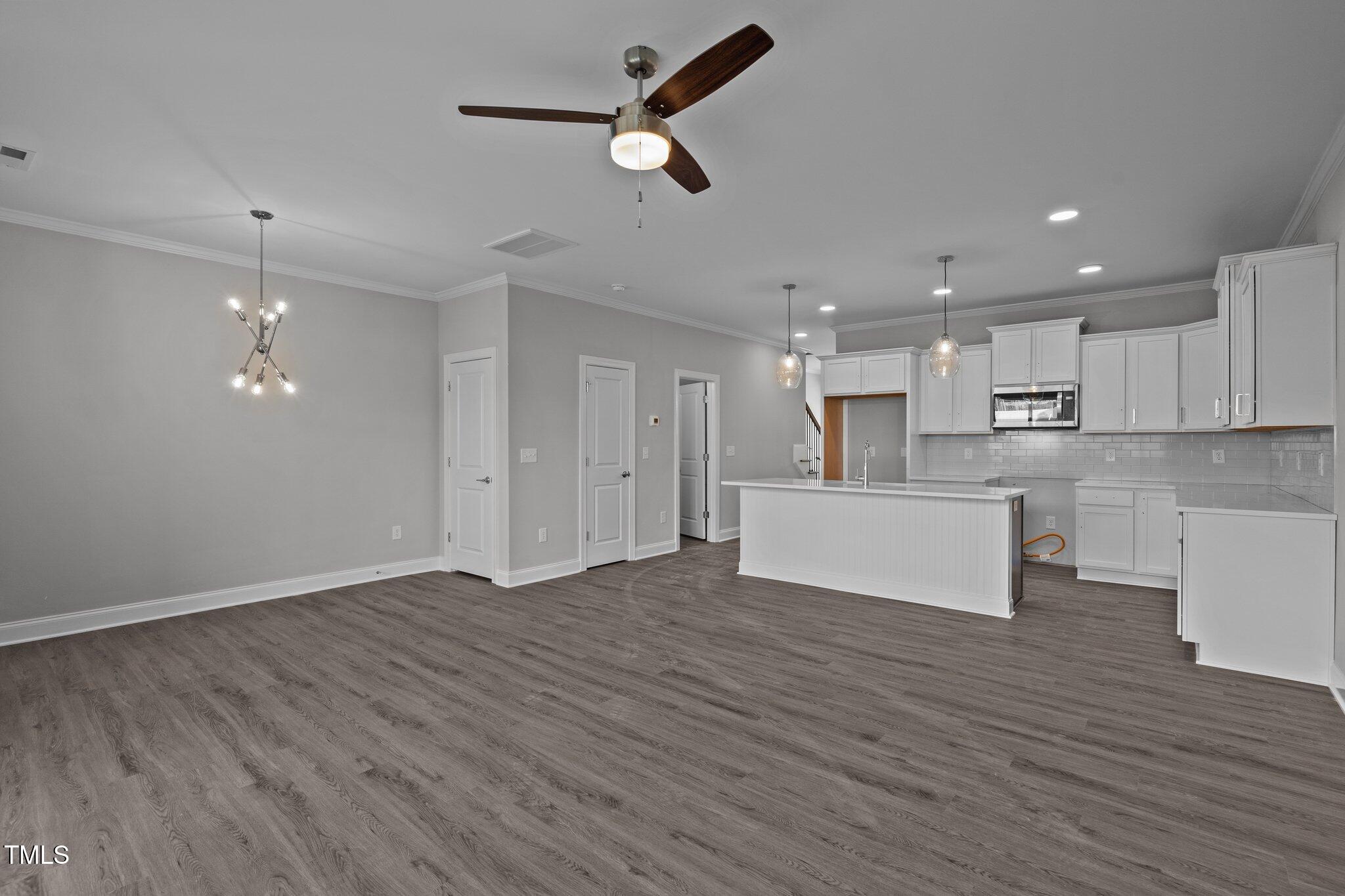 707 Jamescroft Way Property Photo 8