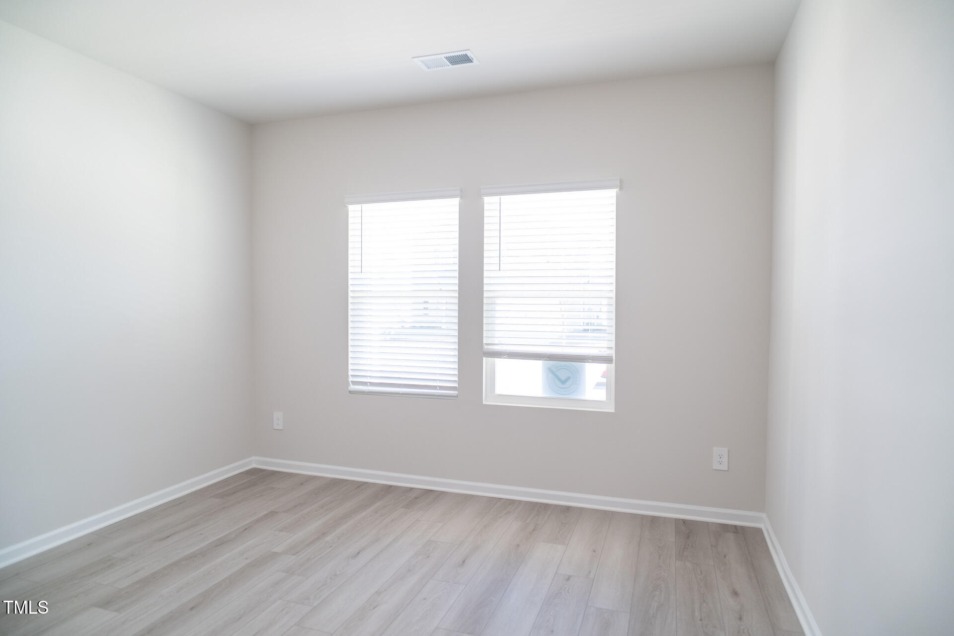 101 White Birch Lane Property Photo 9
