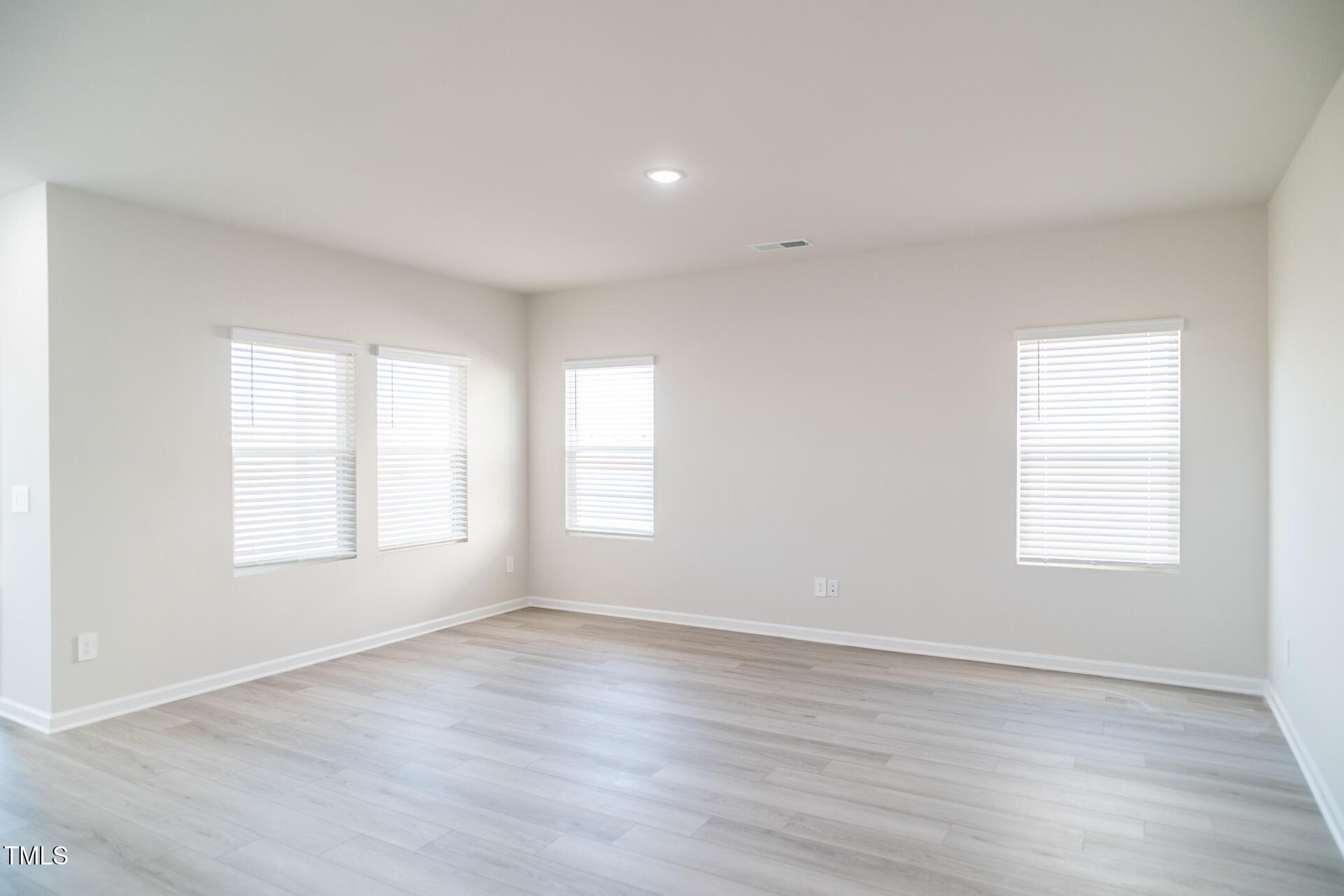 101 White Birch Lane Property Photo 15