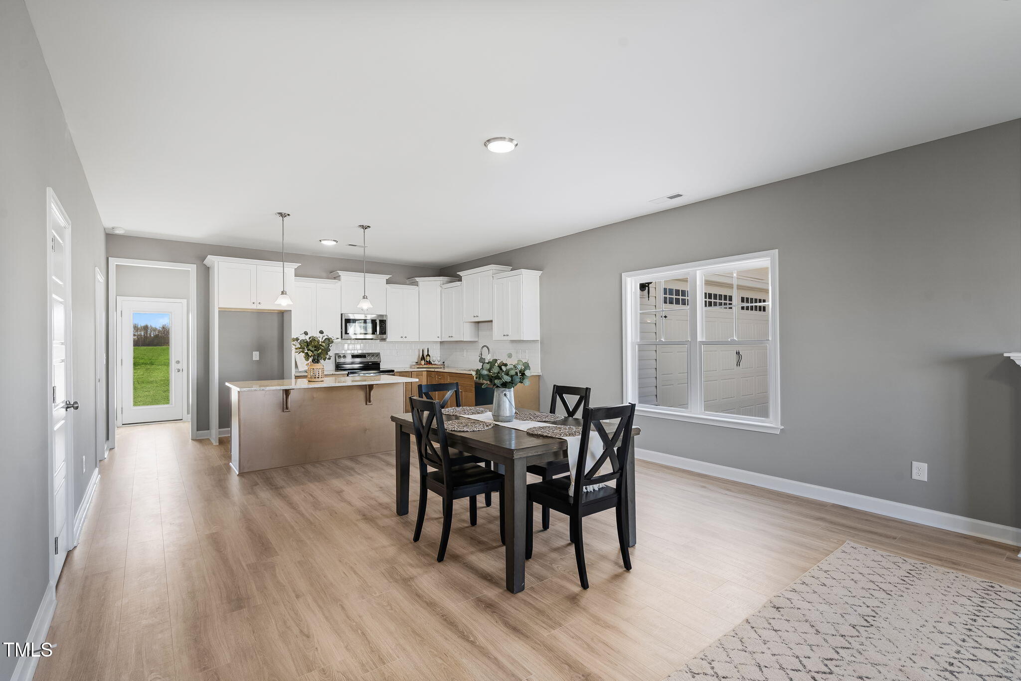 102 Dunbar Hill Drive Property Photo 8