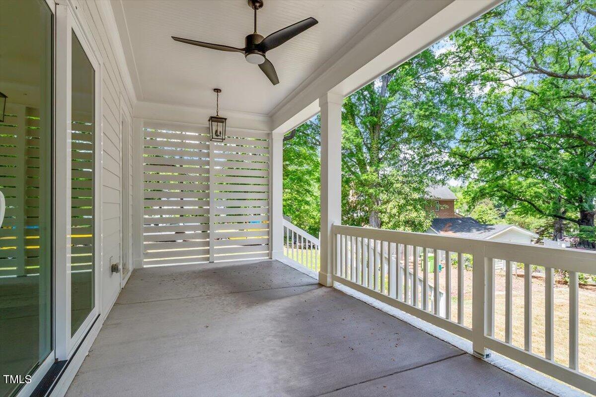 3302.5 Hall Place Property Photo 2