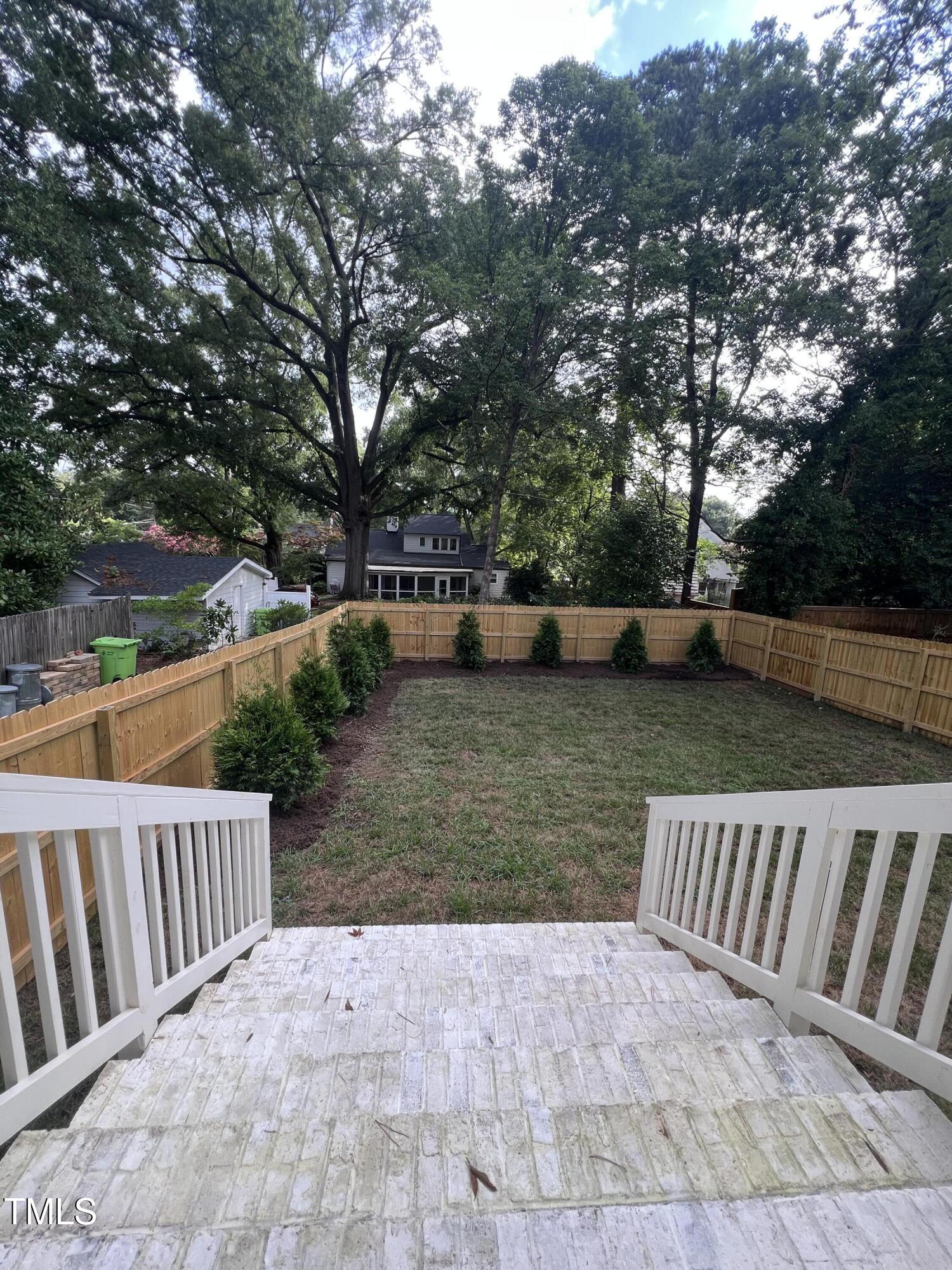 3302.5 Hall Place Property Photo 3