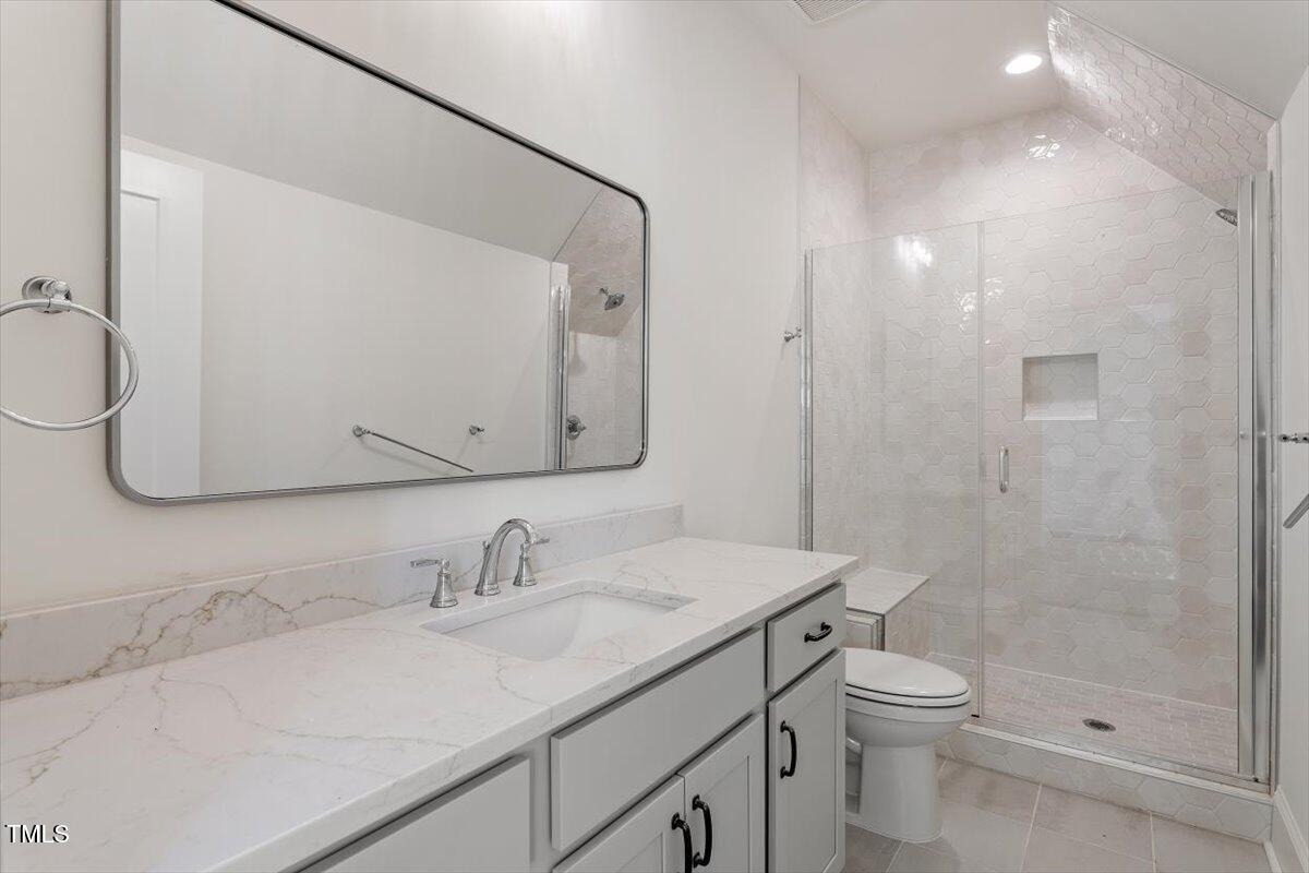 3302.5 Hall Place Property Photo 40