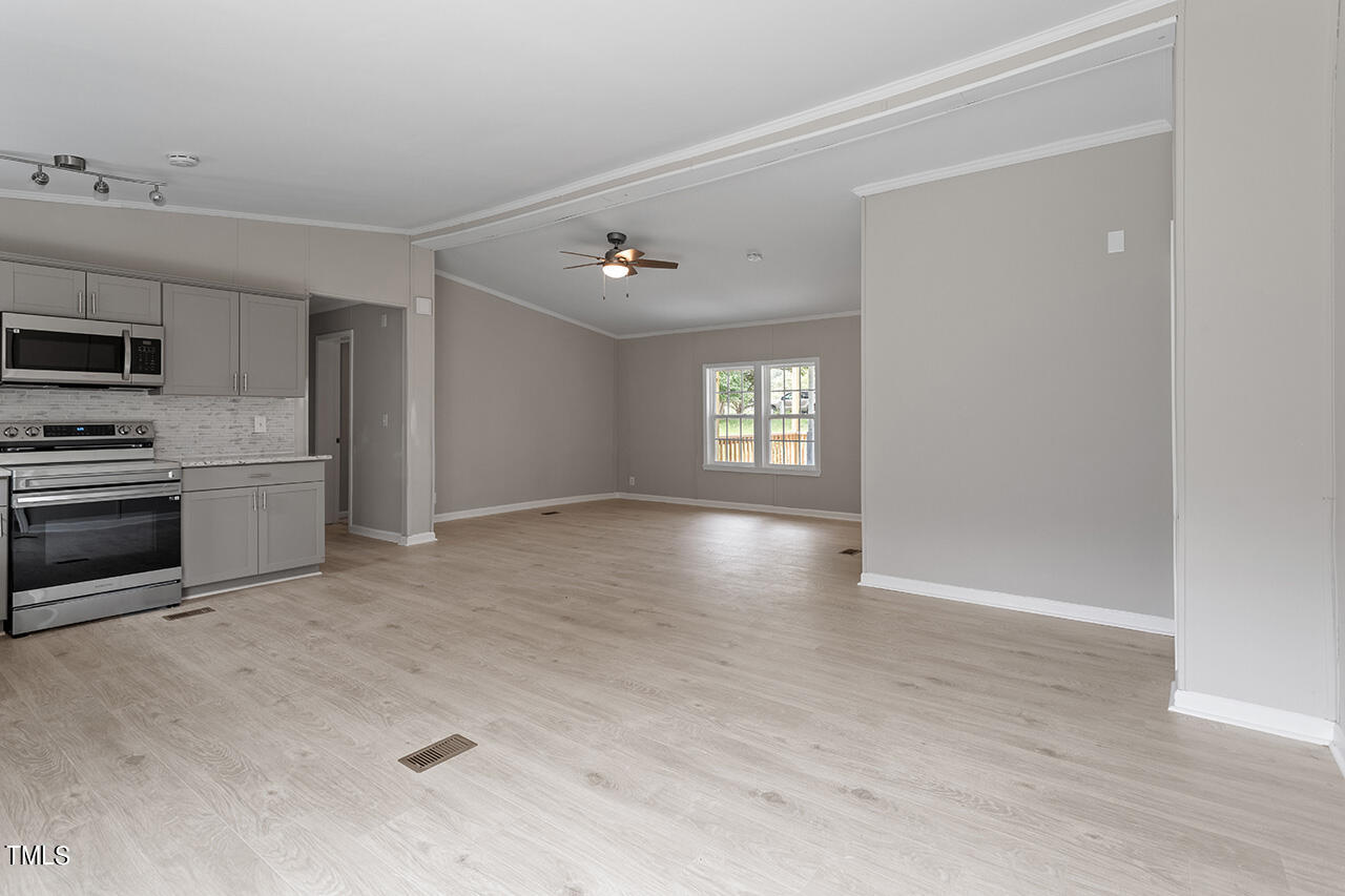 123 Falling Tree Road Property Photo 14