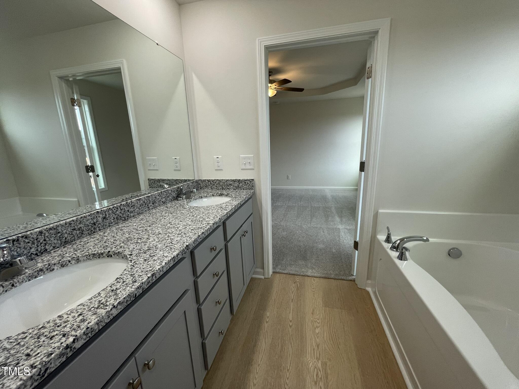 172 Tulipfield Way Property Photo 16