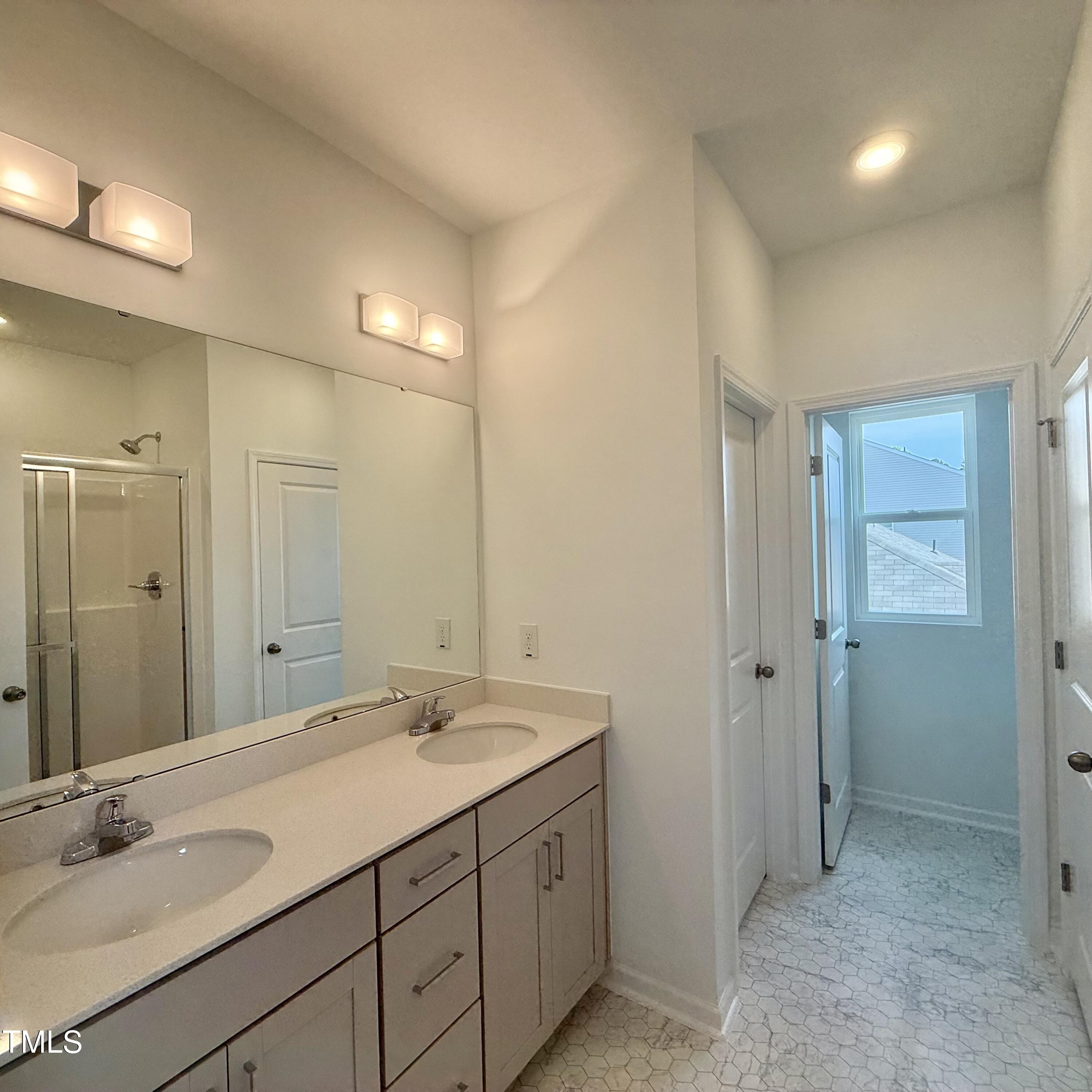 350 Tormore Property Photo 20