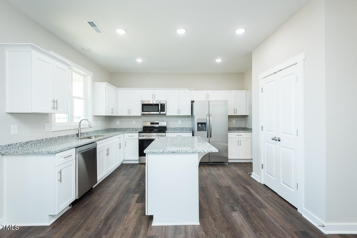 4055 Pope Farm Road Property Photo 9