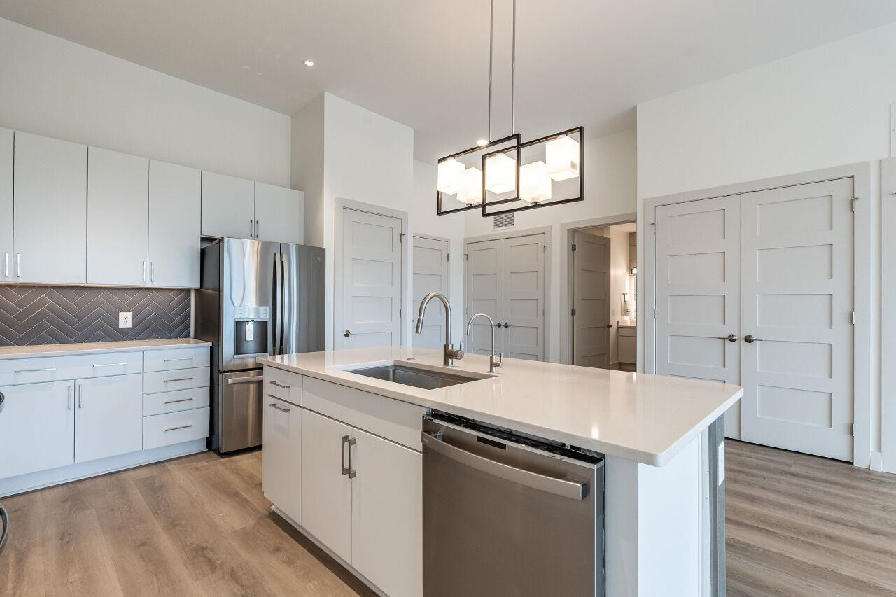 120 Mosaic Boulevard # 307 Property Photo 13