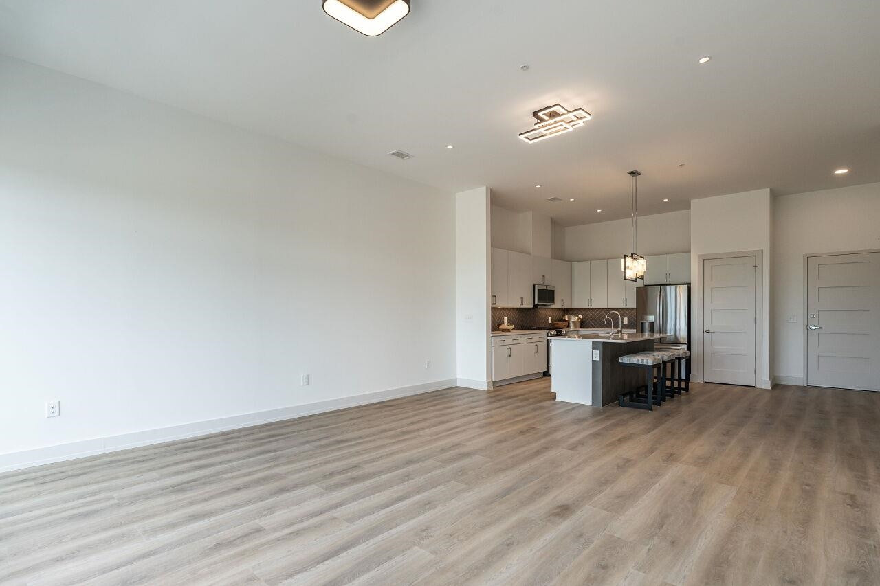 120 Mosaic Boulevard # 307 Property Photo 17