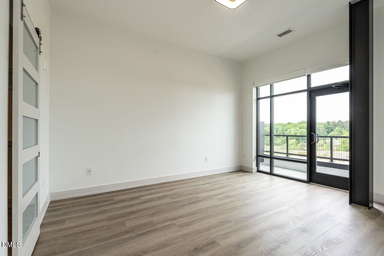 120 Mosaic Boulevard 307 Property Photo 5