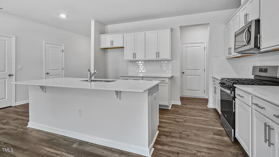 2203 Carcillar Drive Property Photo 8