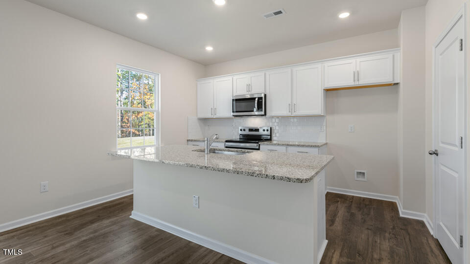900 Canis Minor Road Property Photo 6