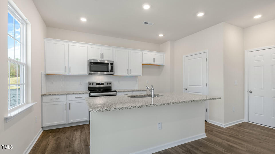 900 Canis Minor Road Property Photo 10