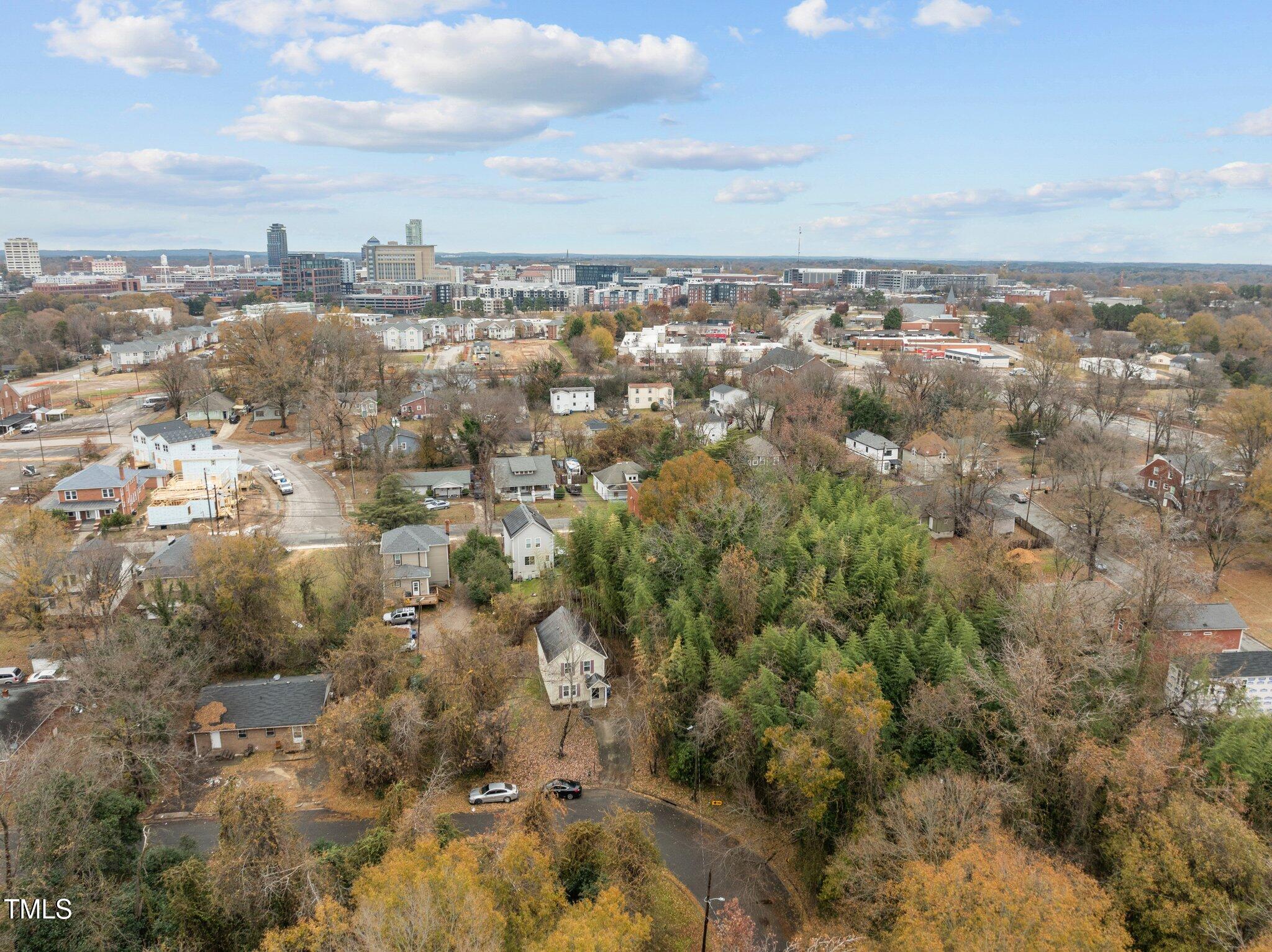 1203 Avery Street Property Photo 5