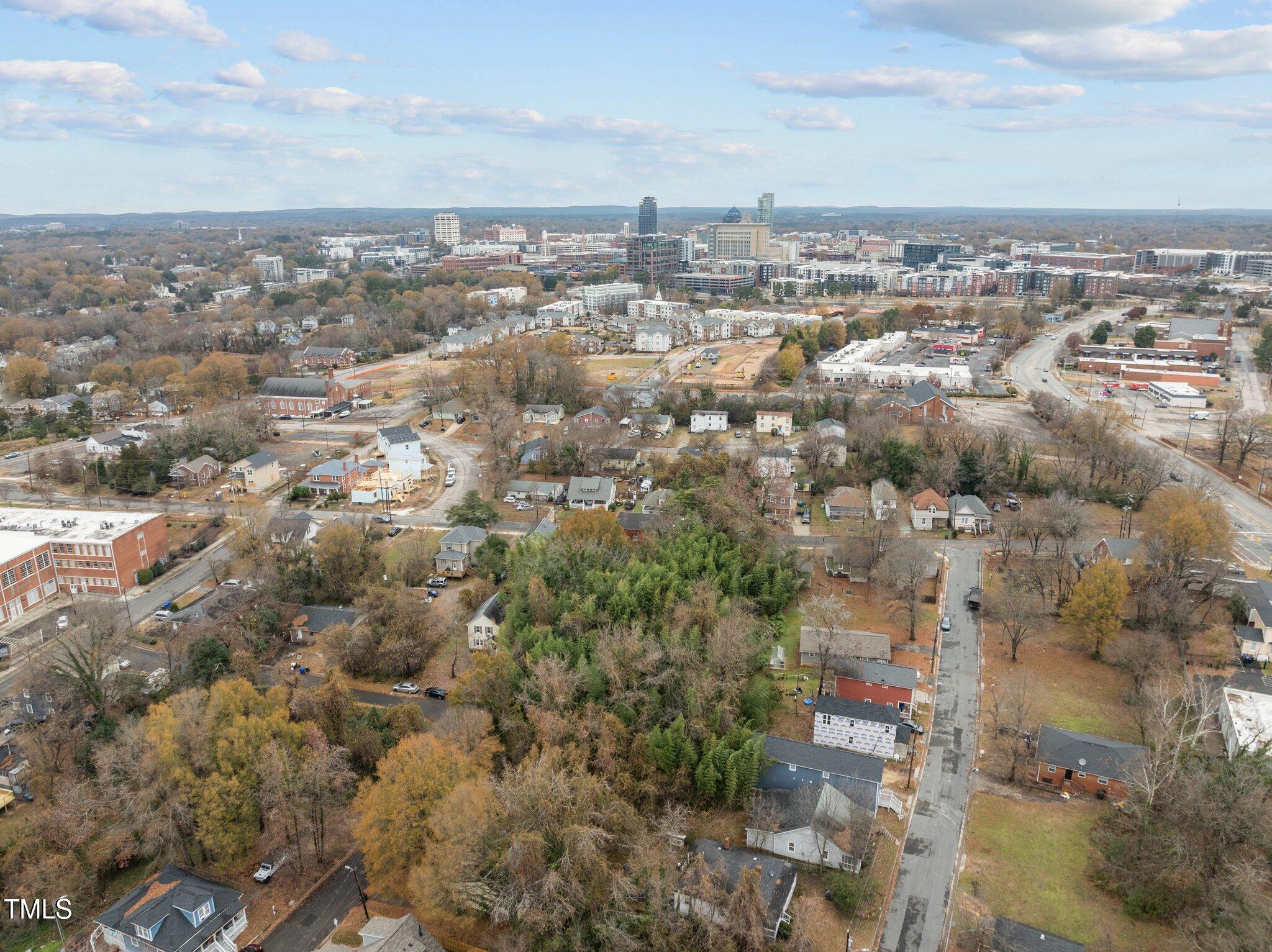 1203 Avery Street Property Photo 8