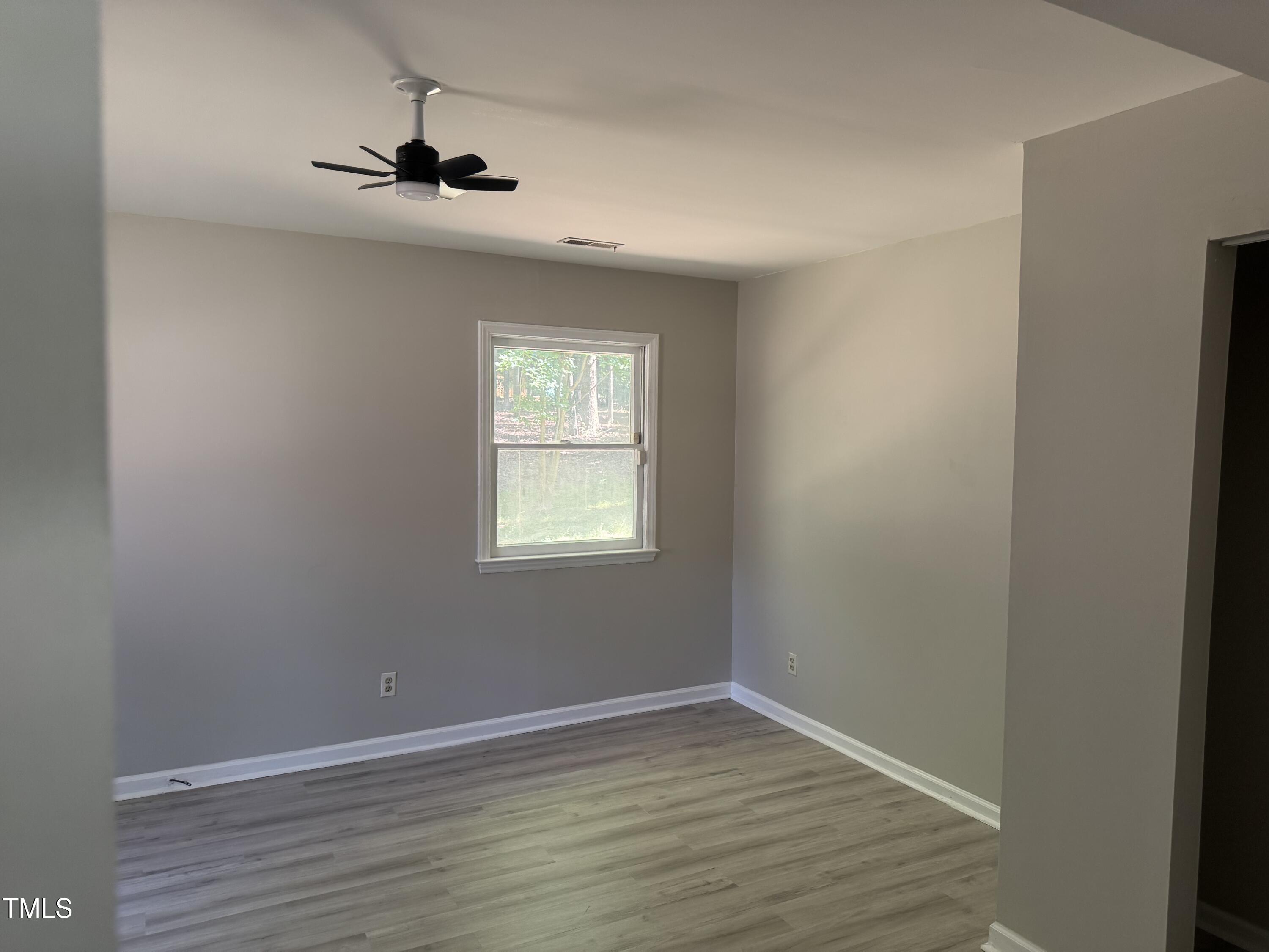 1017 Gaston Avenue Property Photo 6