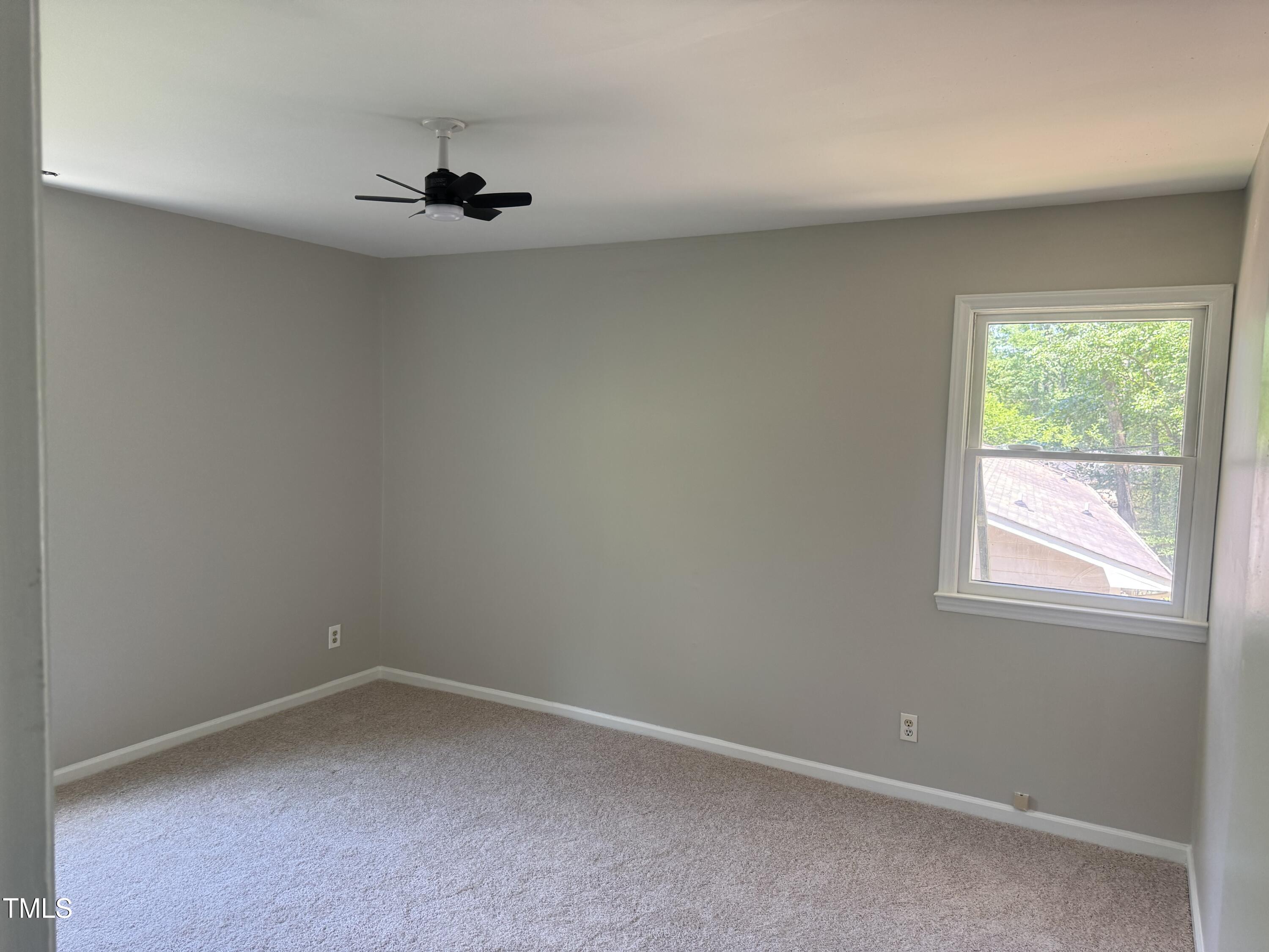1017 Gaston Avenue Property Photo 11