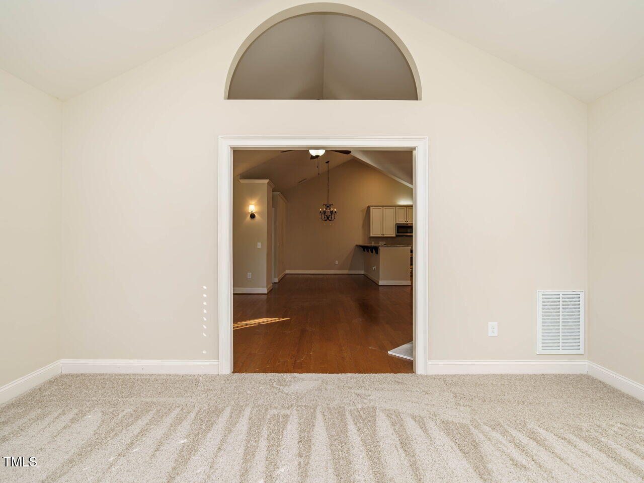 992 Blue Bird Lane Property Photo 12