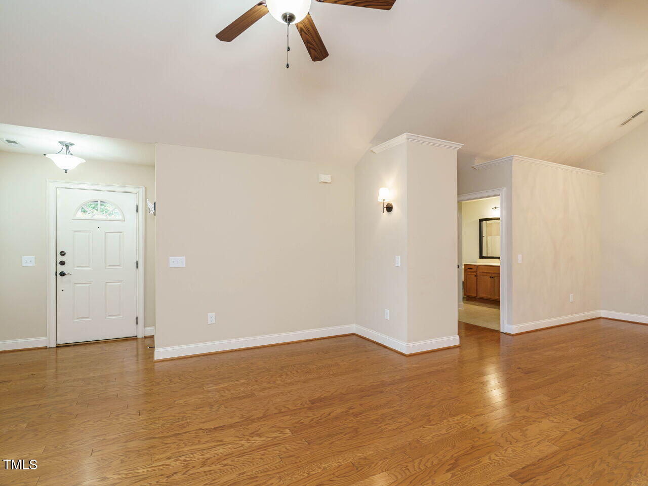 992 Blue Bird Lane Property Photo 14
