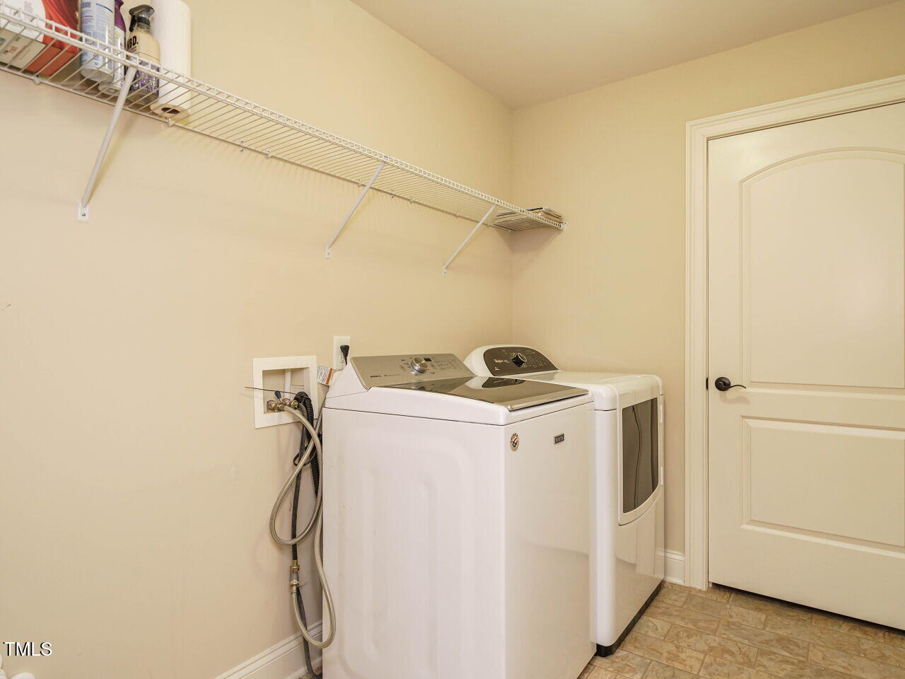 992 Blue Bird Lane Property Photo 21