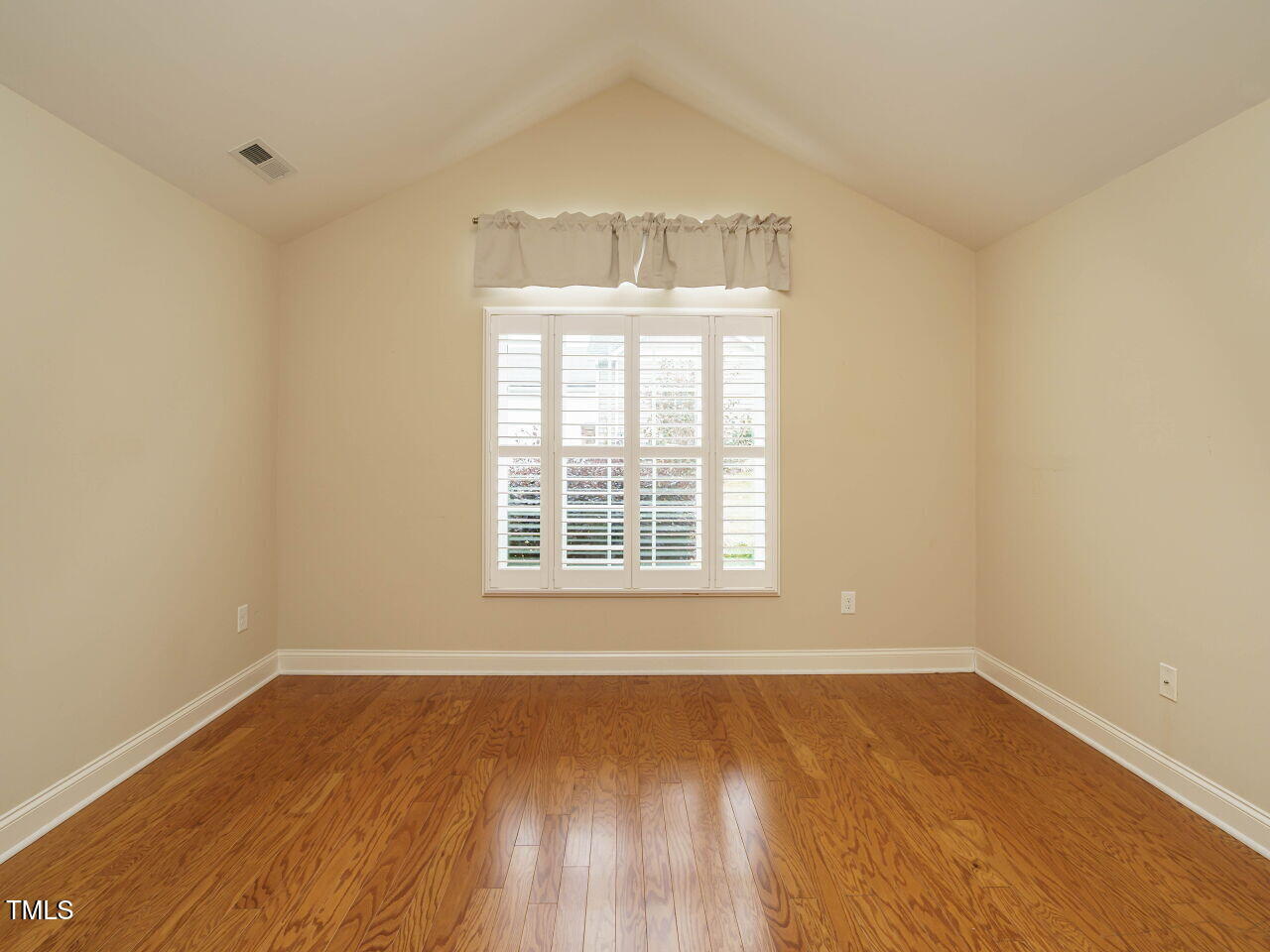 992 Blue Bird Lane Property Photo 23
