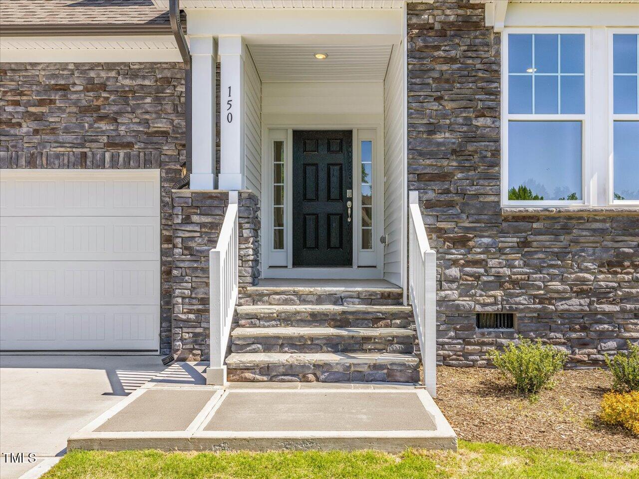 150 Whimbrel Ct Property Photo 6