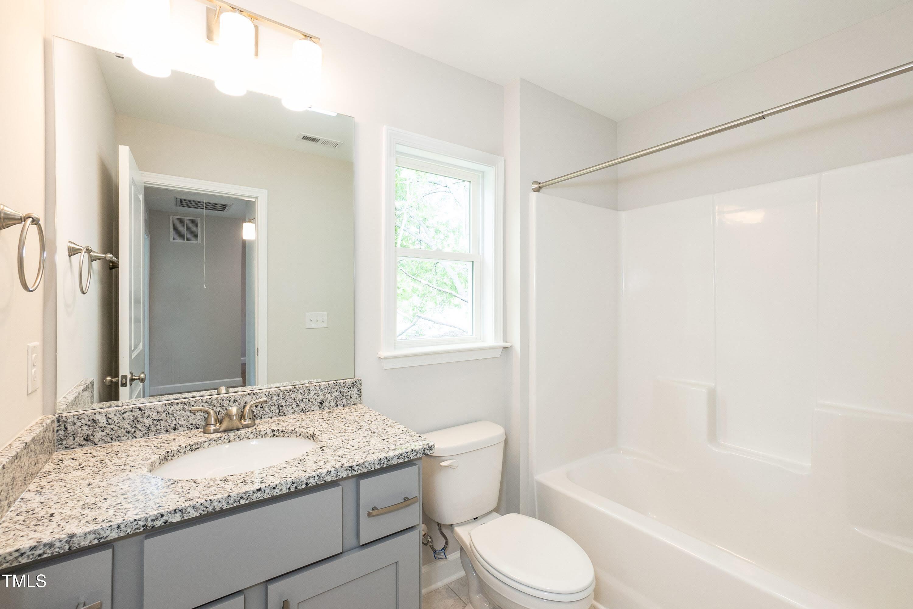 807 E Harnett Street Property Photo 11