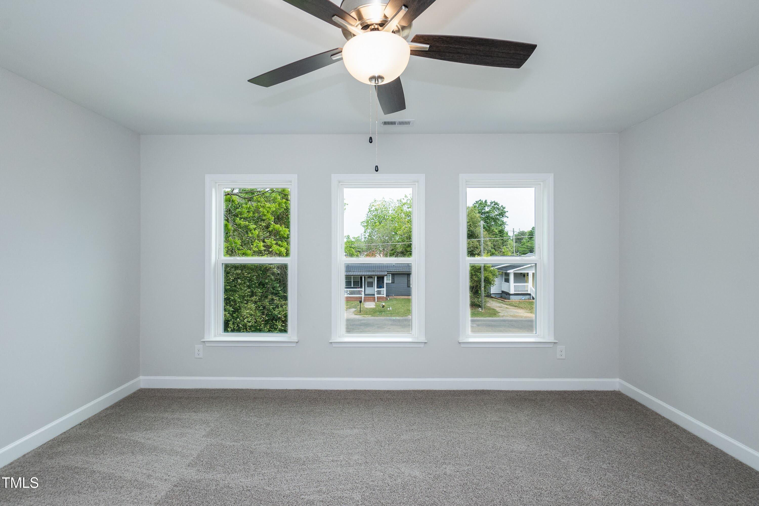 807 E Harnett Street Property Photo 20