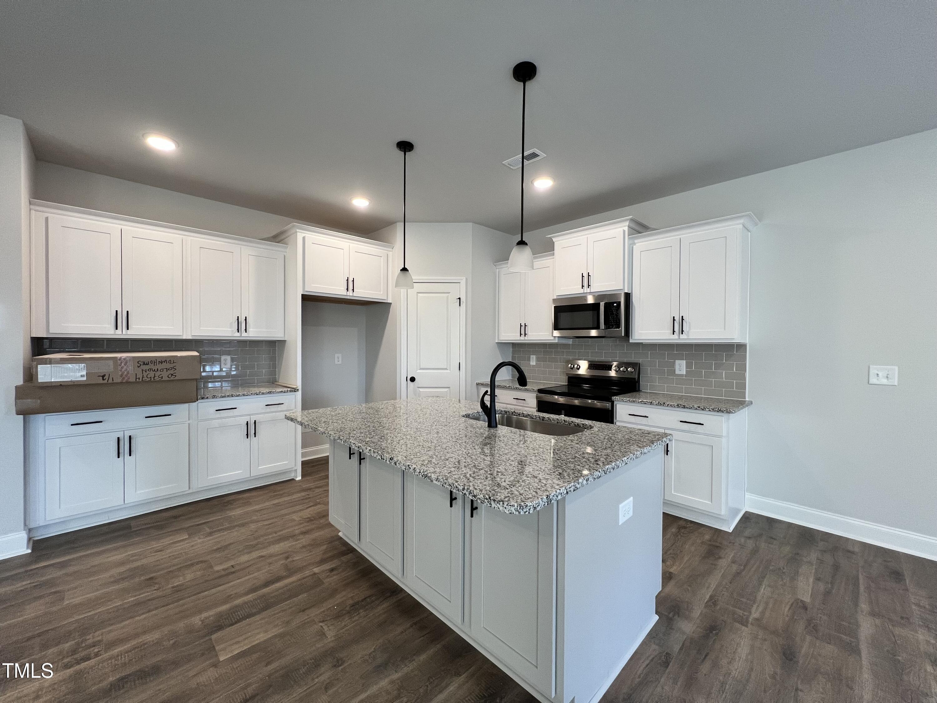 91 Calluna Drive Property Photo 2