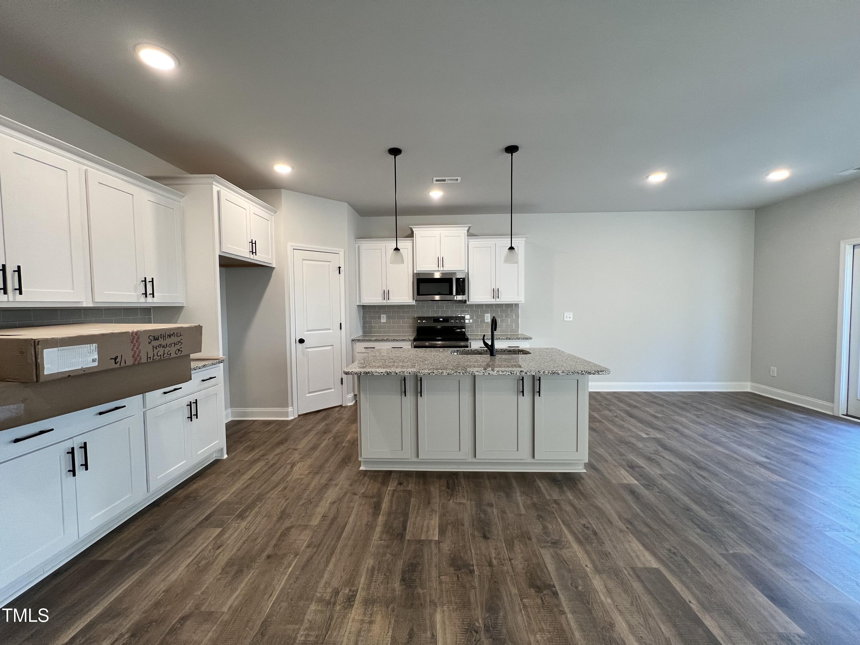 91 Calluna Drive Property Photo 3