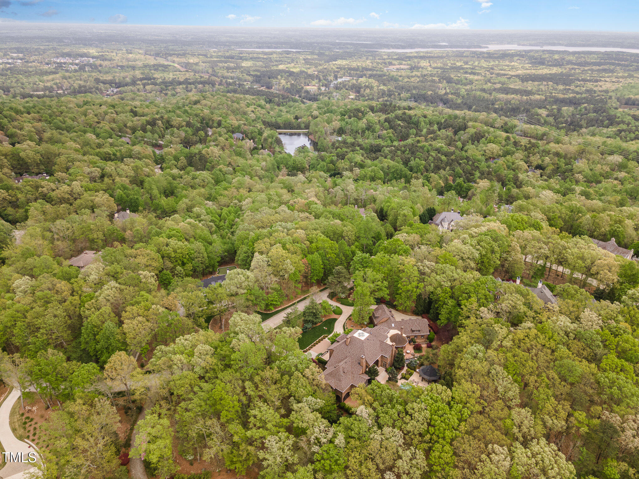 32520 Archdale Drive Property Photo 6