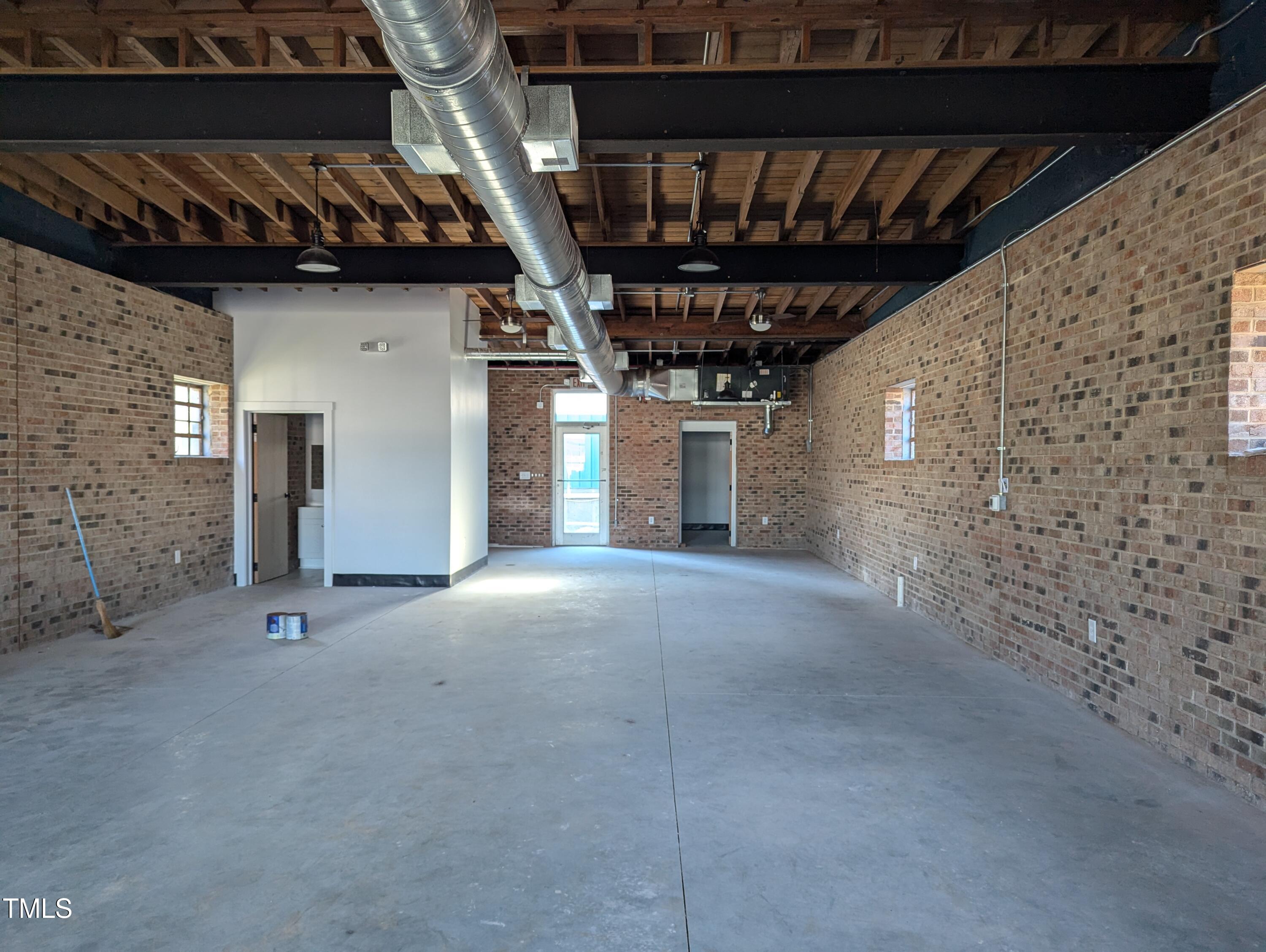 102 E Green Street Property Photo 2