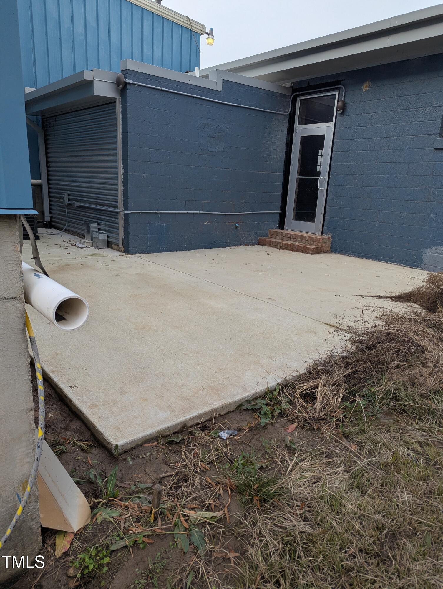 102 E Green Street Property Photo 7