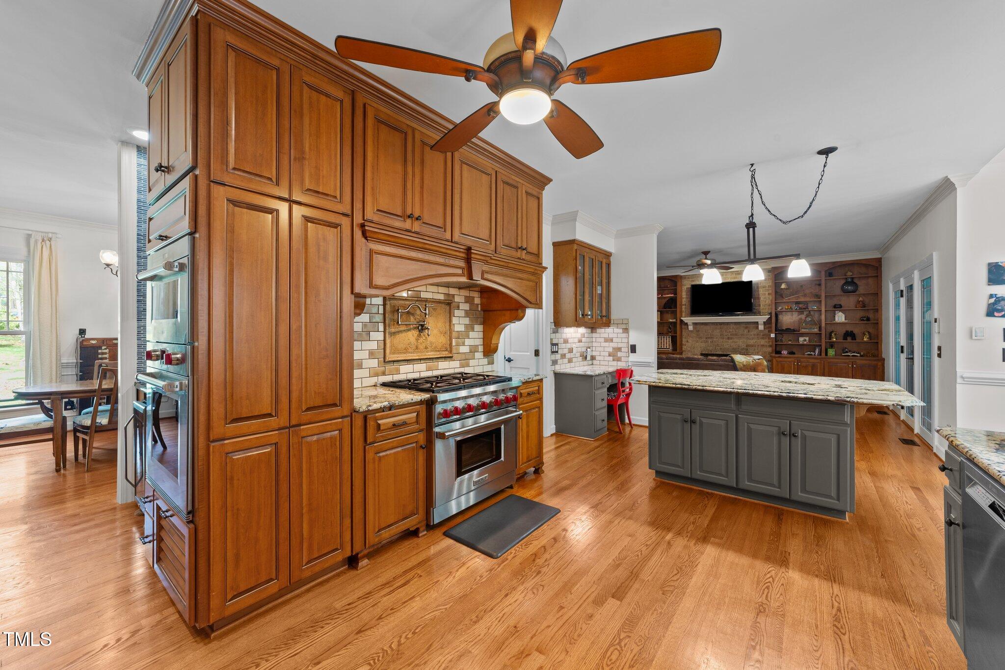 5317 Burning Oak Court Property Photo 5