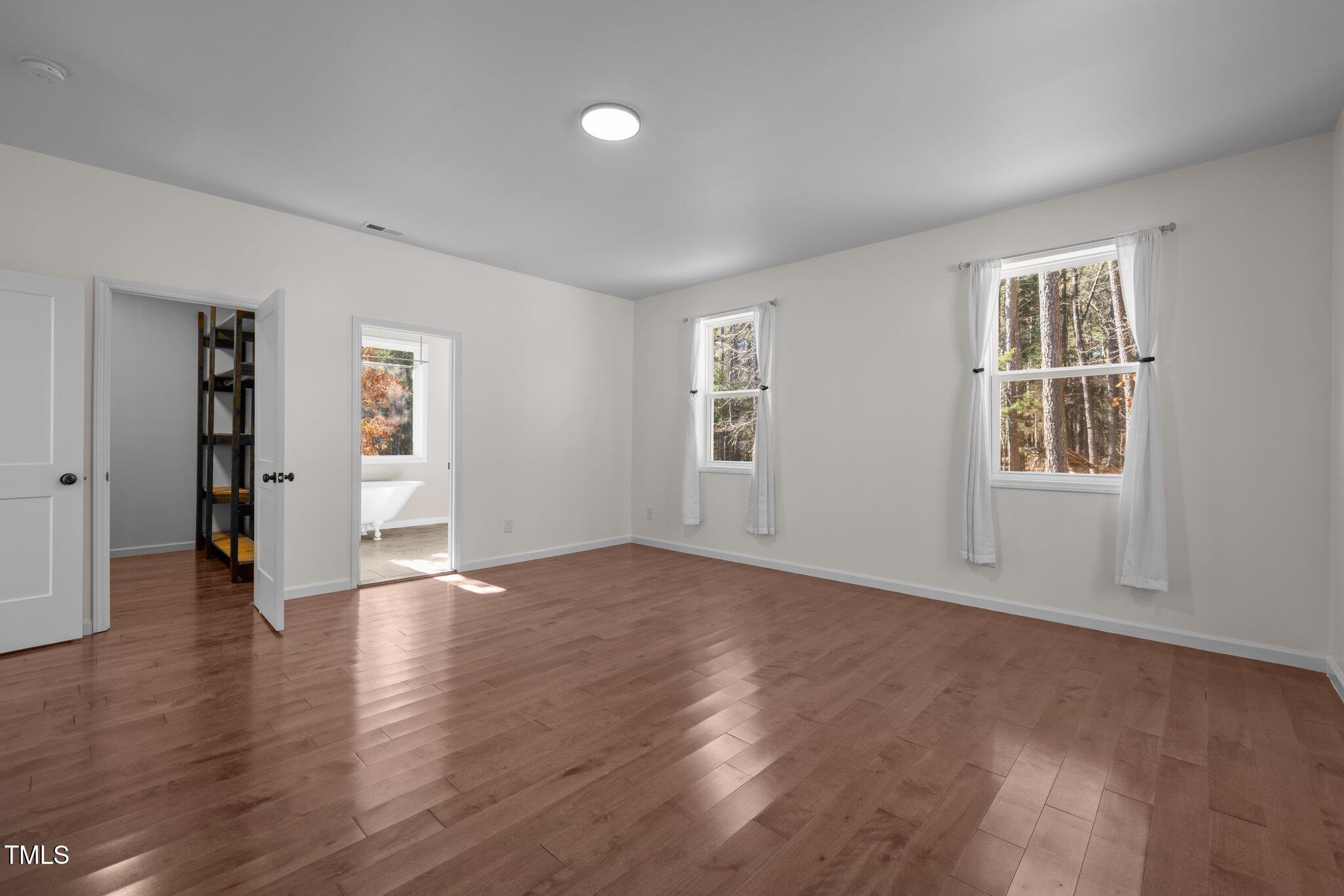 7815 Dodsons Crossroads Property Photo 11