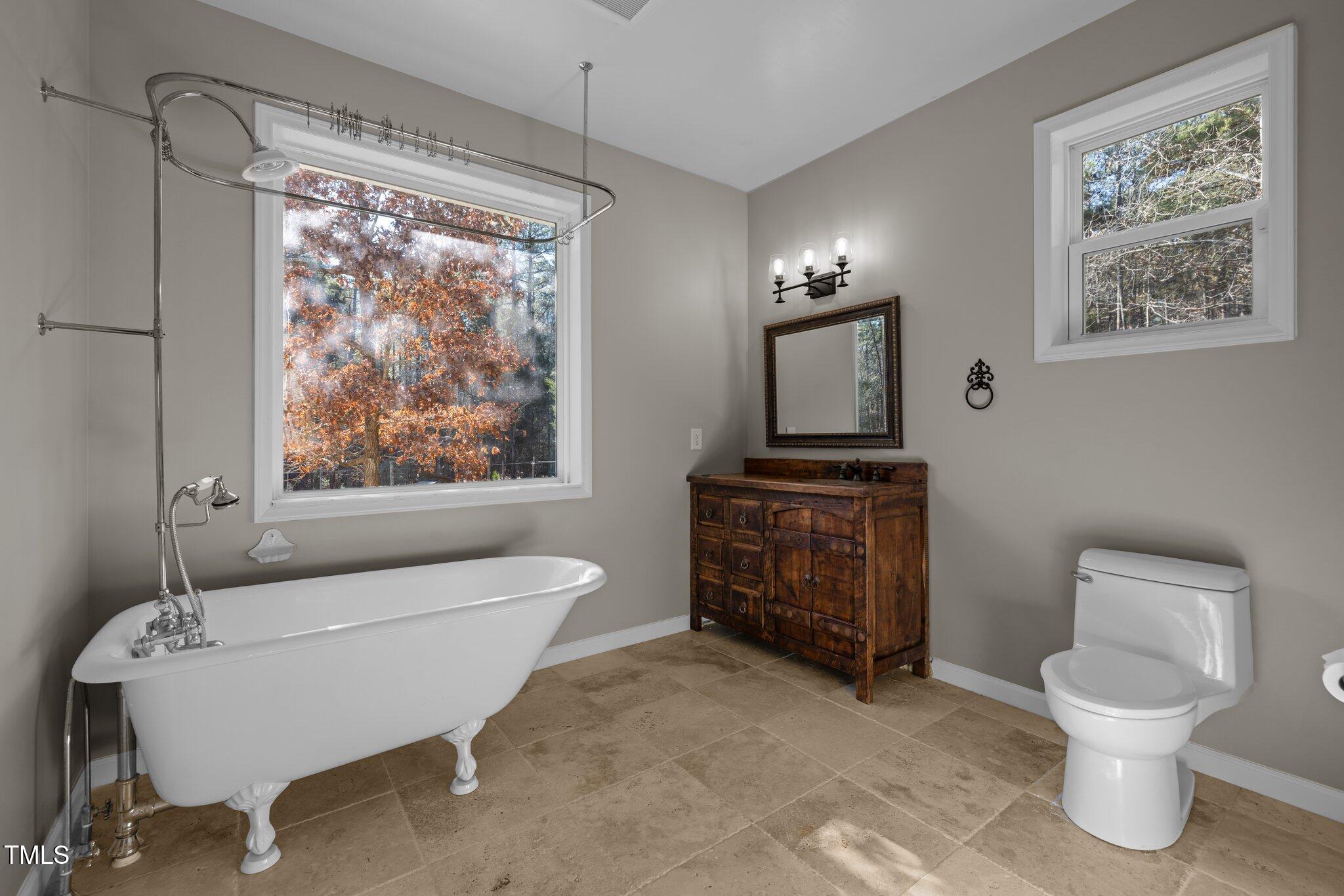 7815 Dodsons Crossroads Property Photo 13