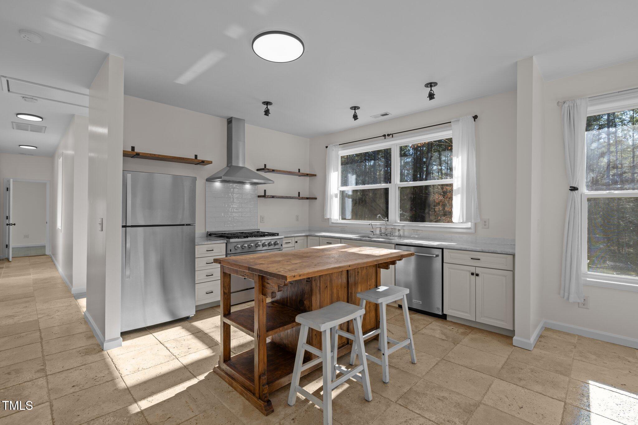 7815 Dodsons Crossroads Property Photo 19