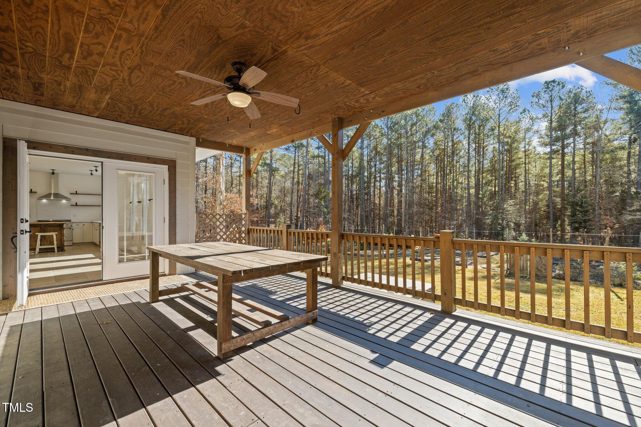 7815 Dodsons Crossroads Property Photo 25