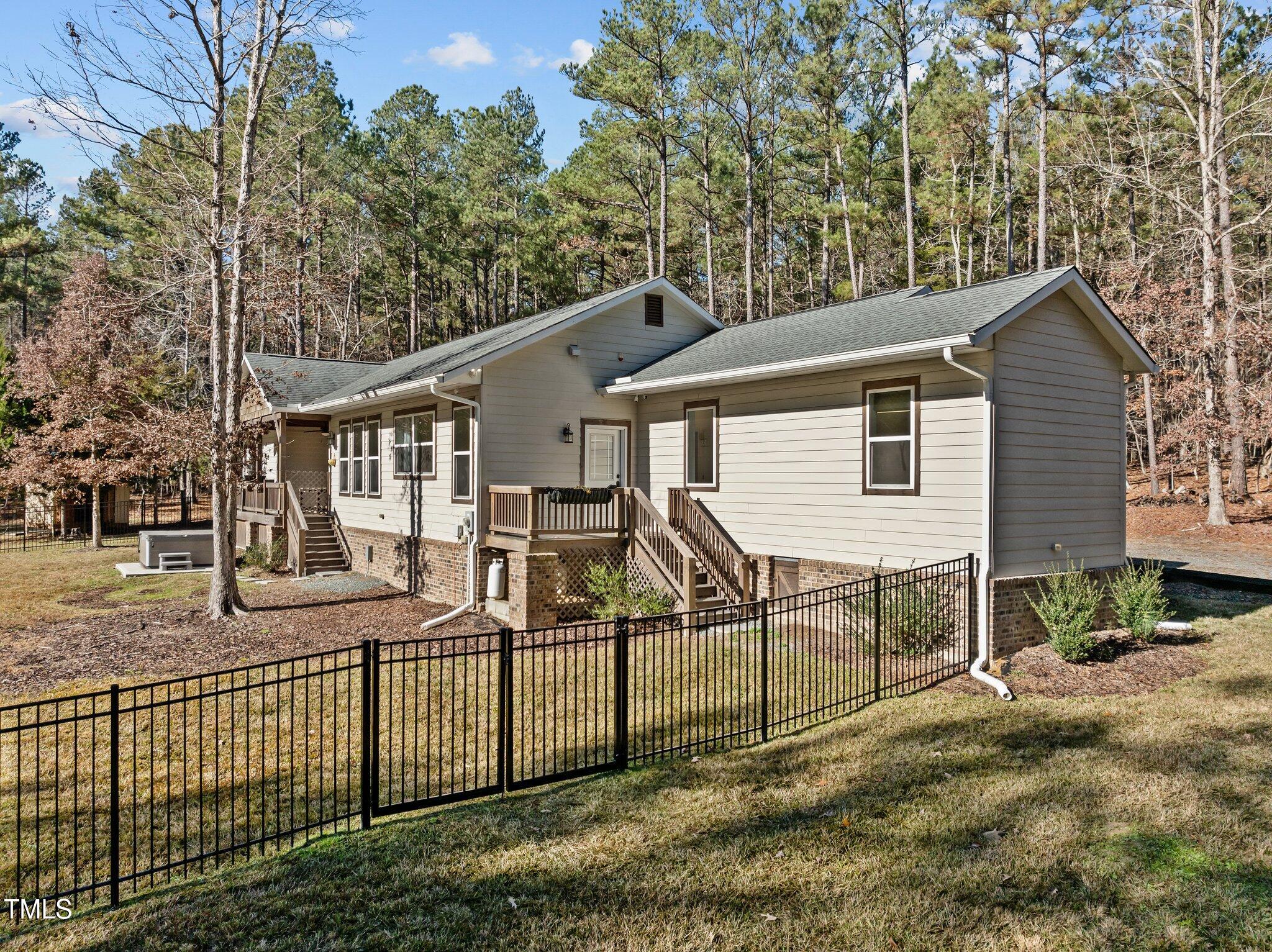7815 Dodsons Crossroads Property Photo 45