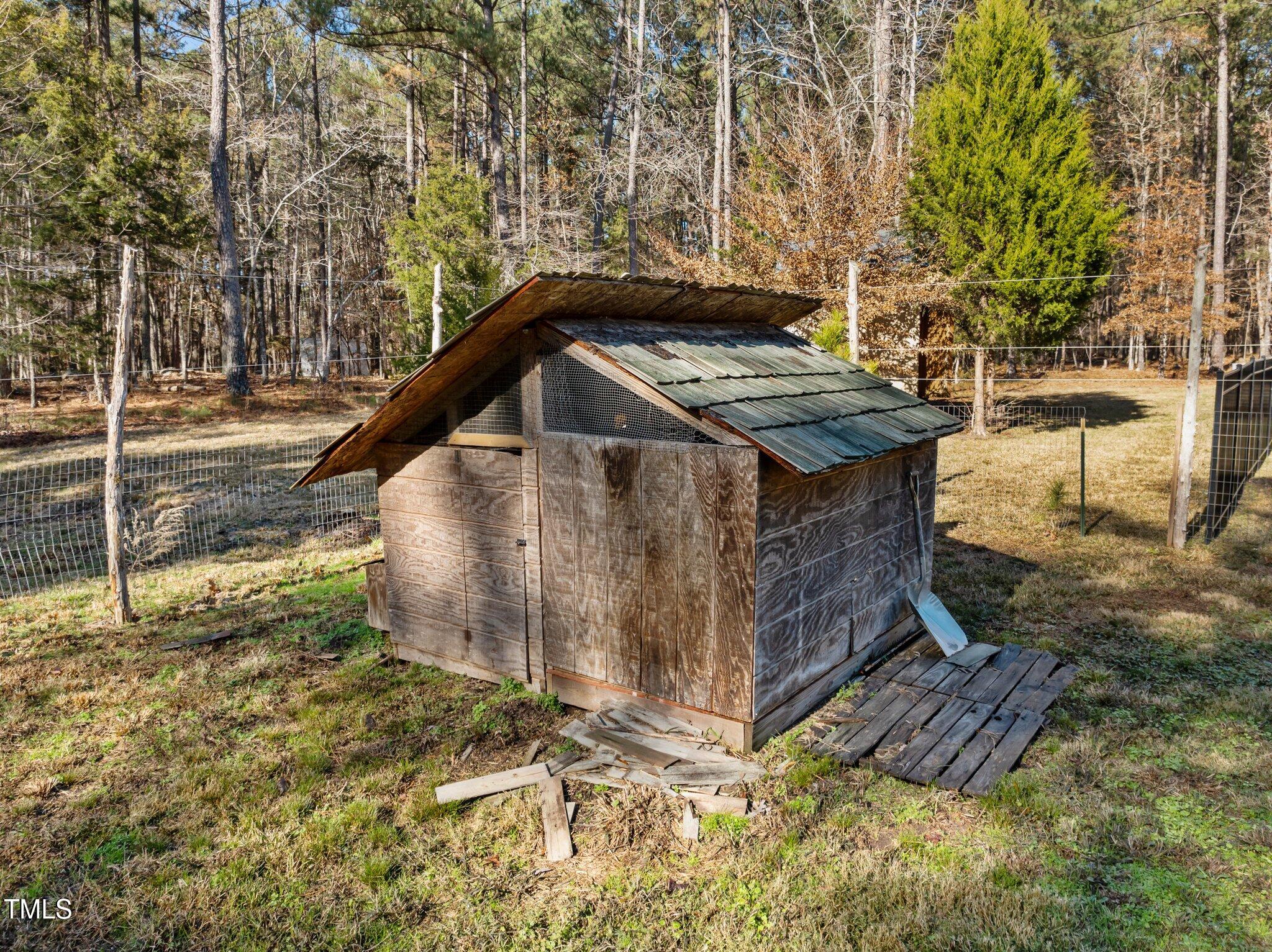 7815 Dodsons Crossroads Property Photo 49