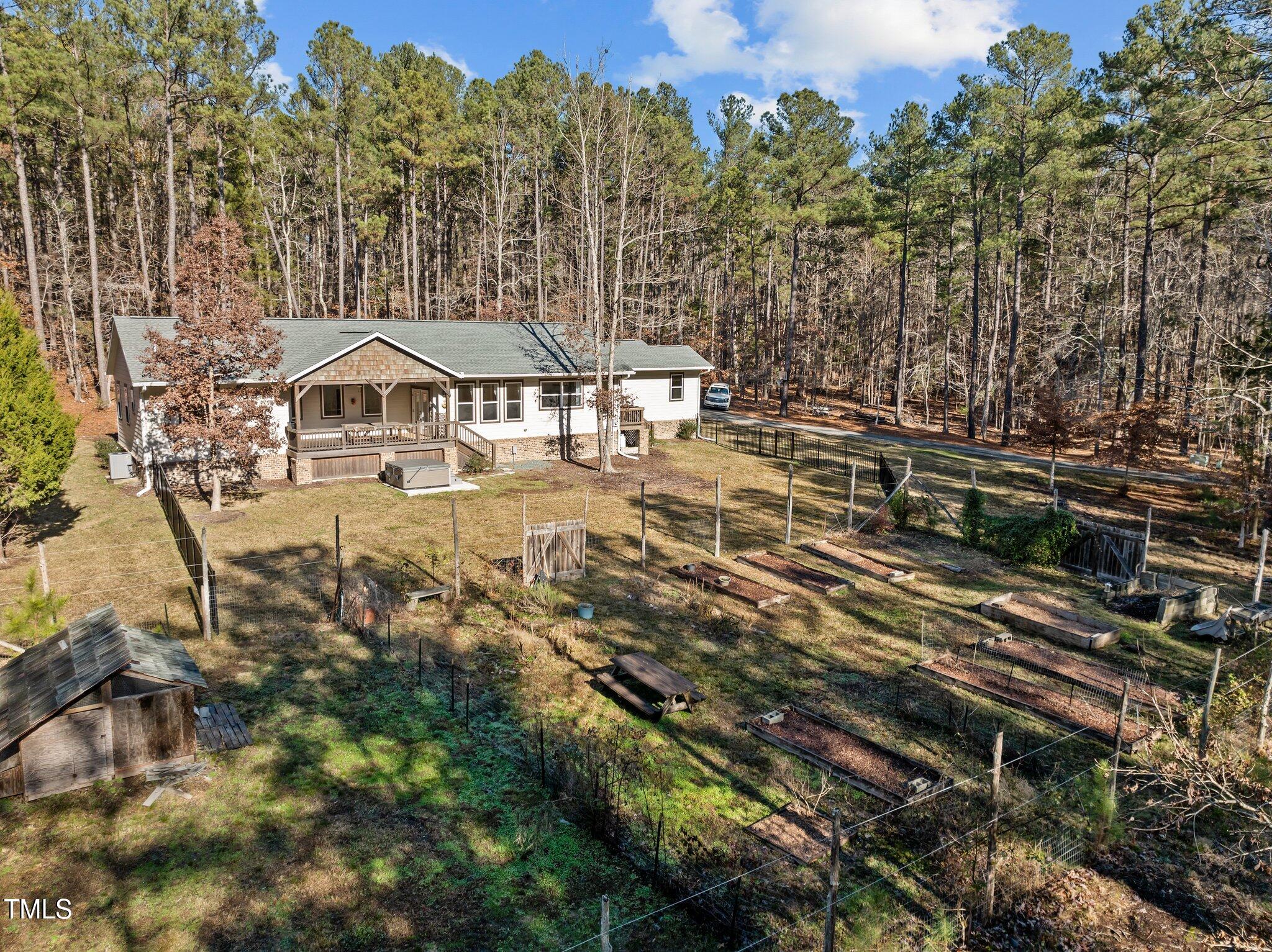 7815 Dodsons Crossroads Property Photo 51