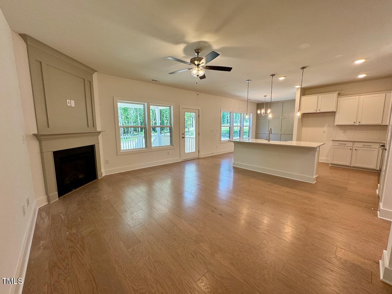 262 Grand Griffon Way Property Photo 8