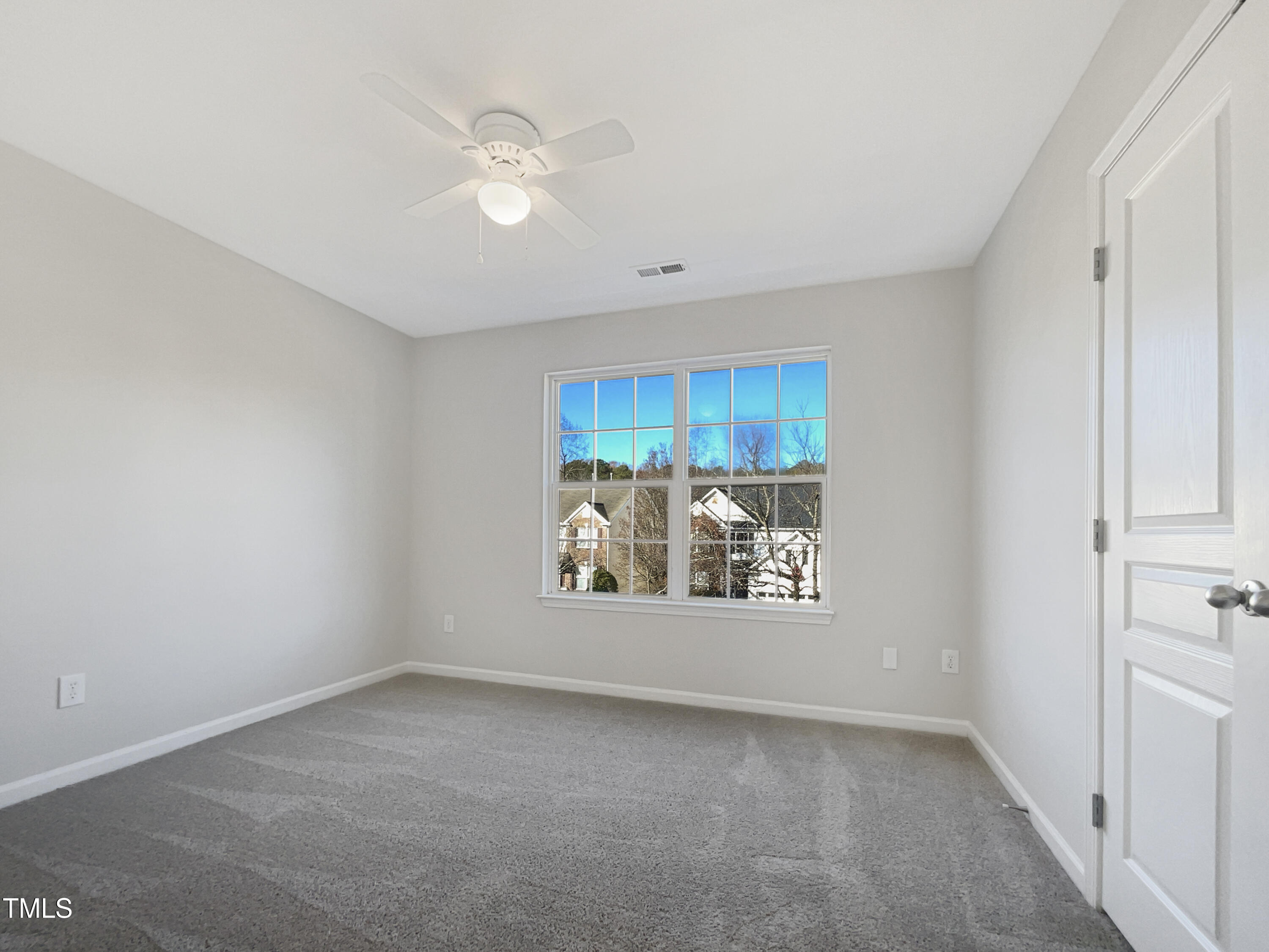 351 Stobhill Lane Property Photo 5