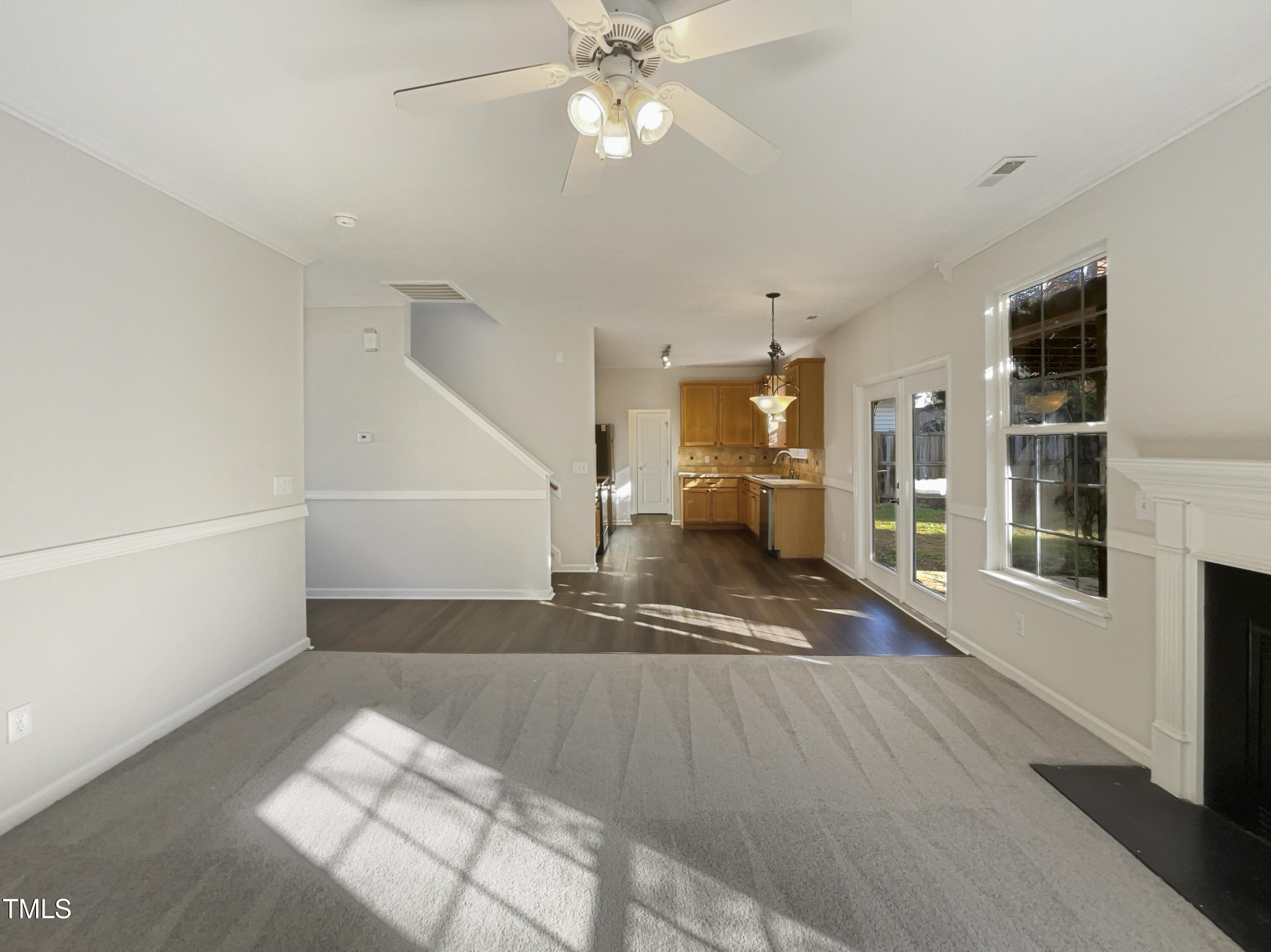 351 Stobhill Lane Property Photo 8