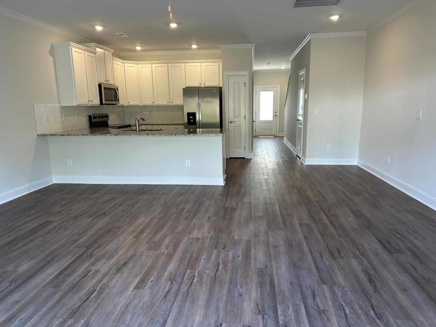 6905 Thalweg Drive Property Photo 3