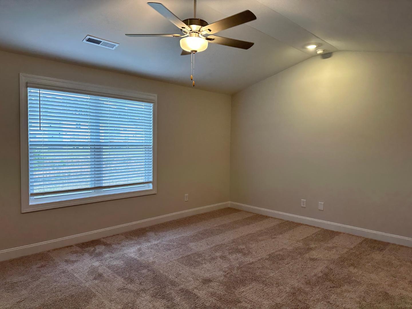 6905 Thalweg Drive Property Photo 9