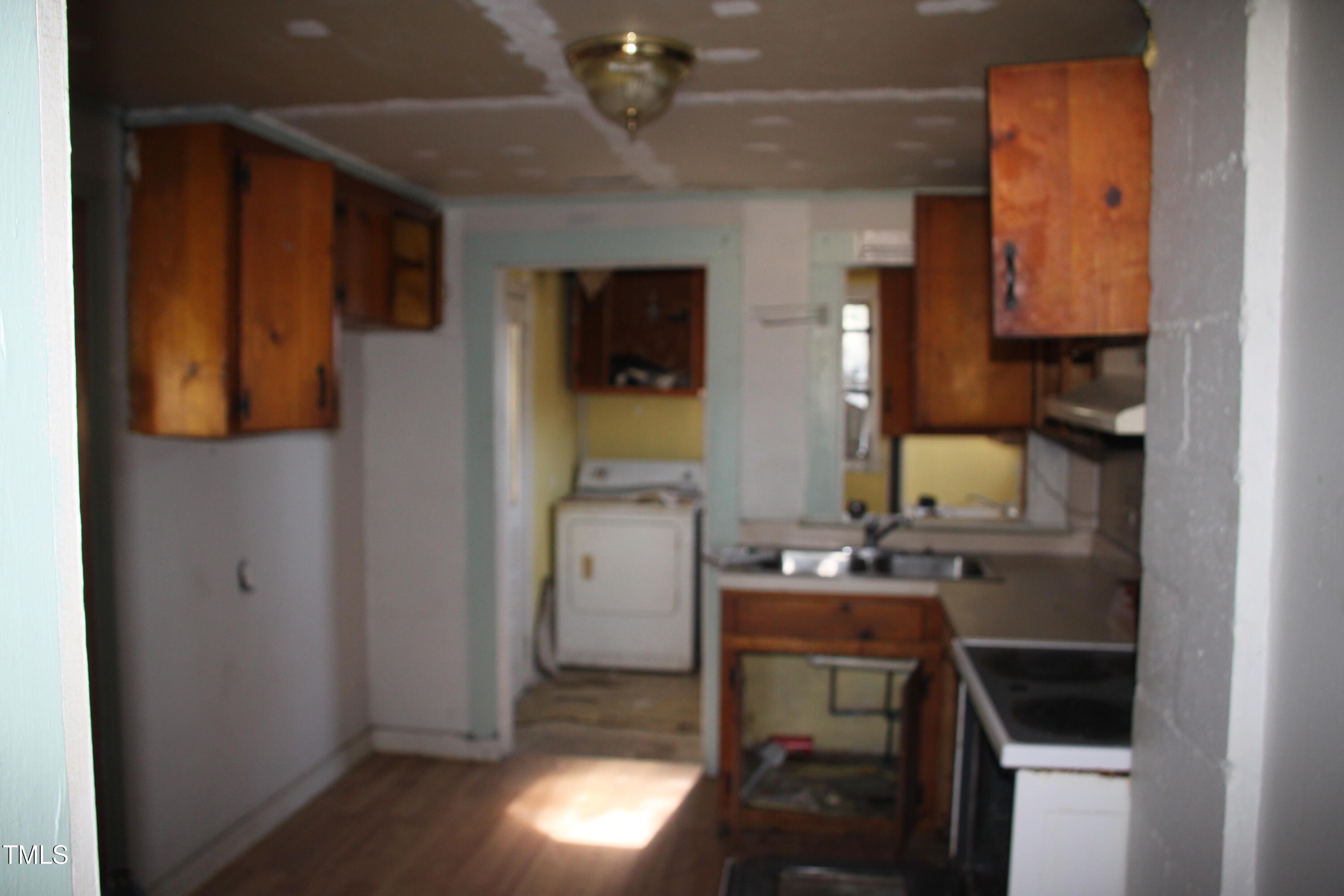 868 Smith Road Property Photo 11