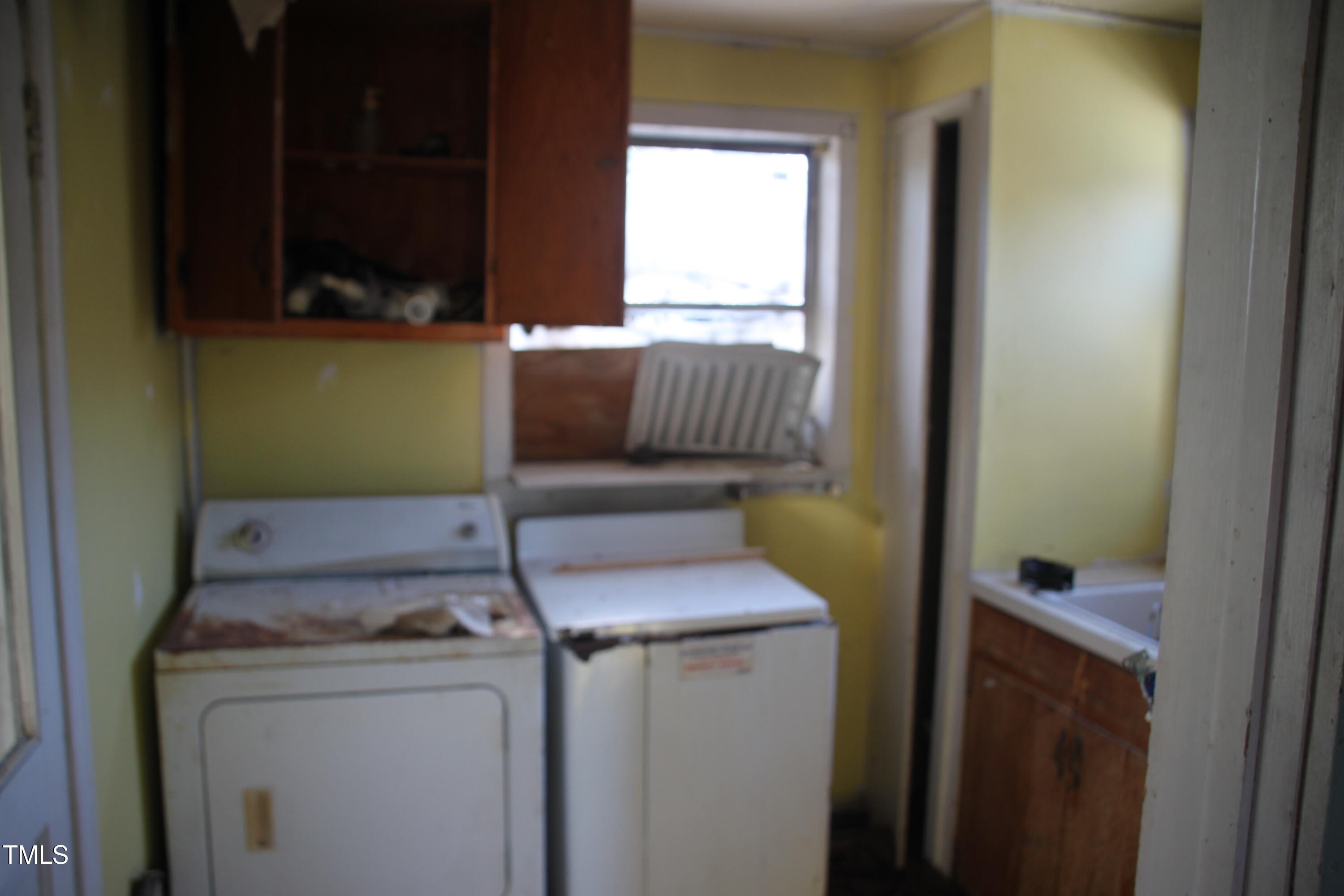 868 Smith Road Property Photo 12