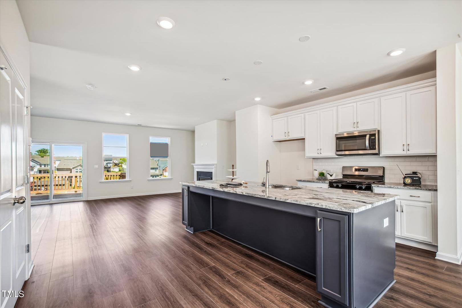 847 Parc Townes Drive # A Property Photo 3