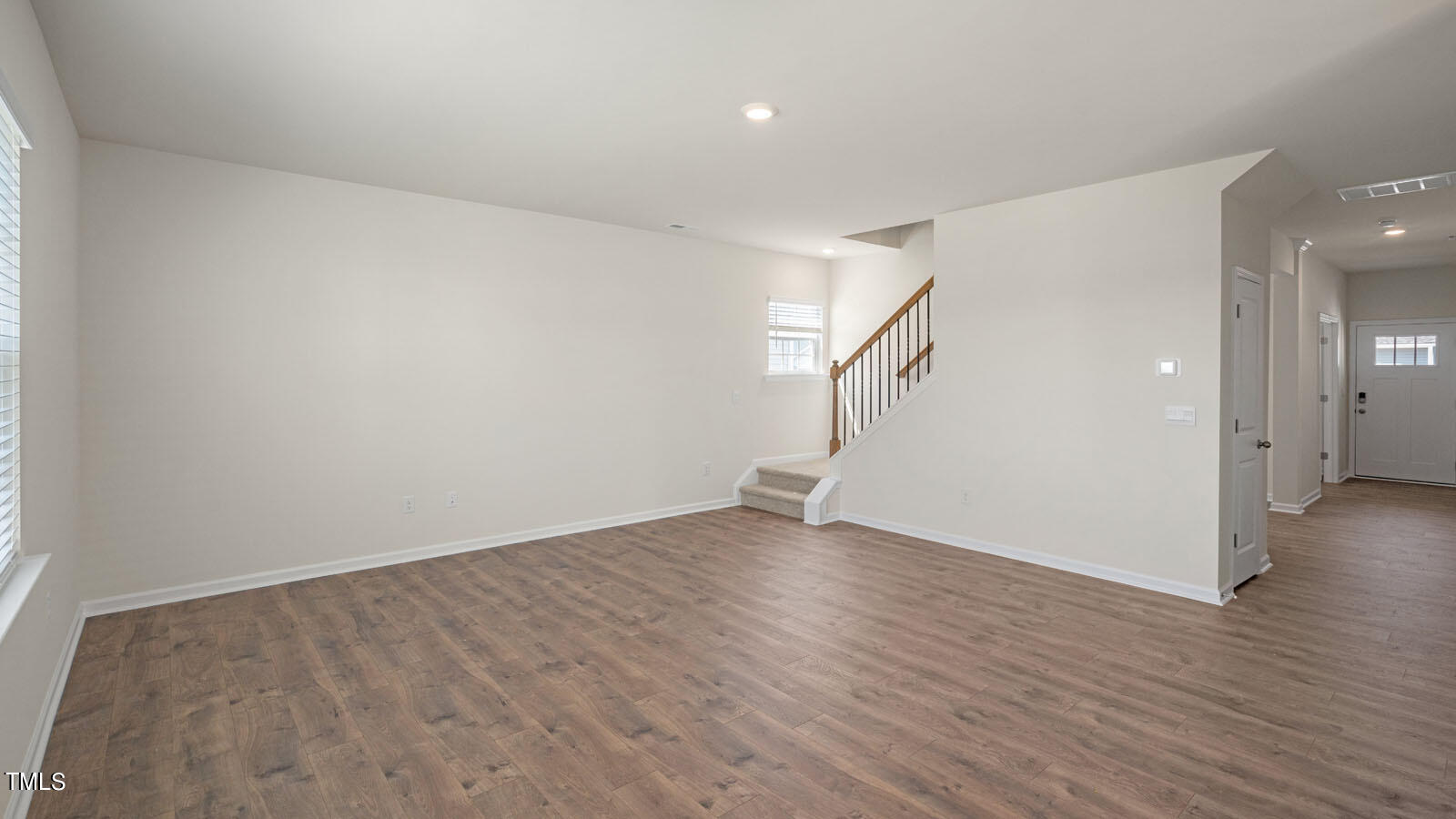 985 Ocean Court Property Photo 11